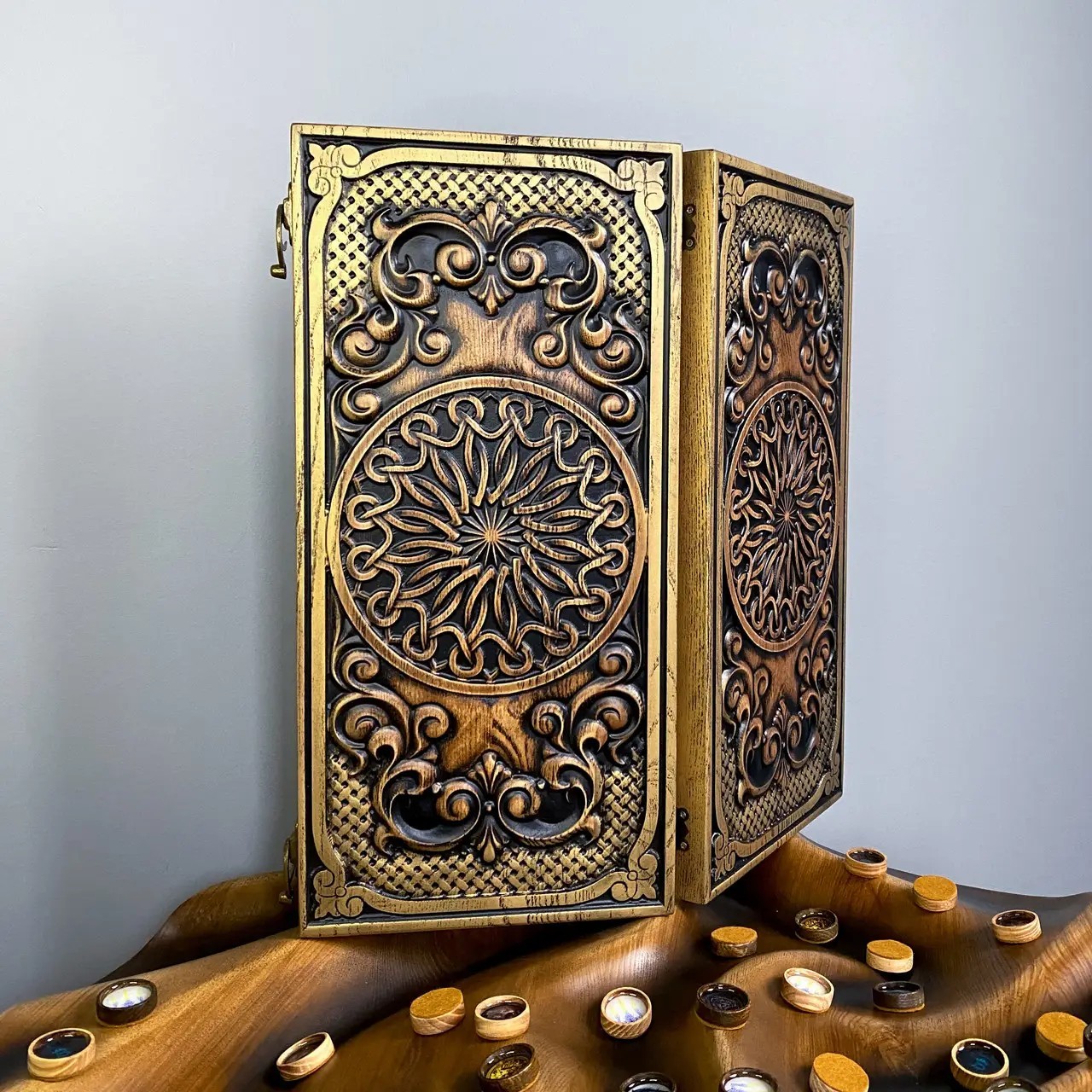 Classical_LUXURY Wooden BACKGAMMON Set Carved Game New Board 48cm (19″)
