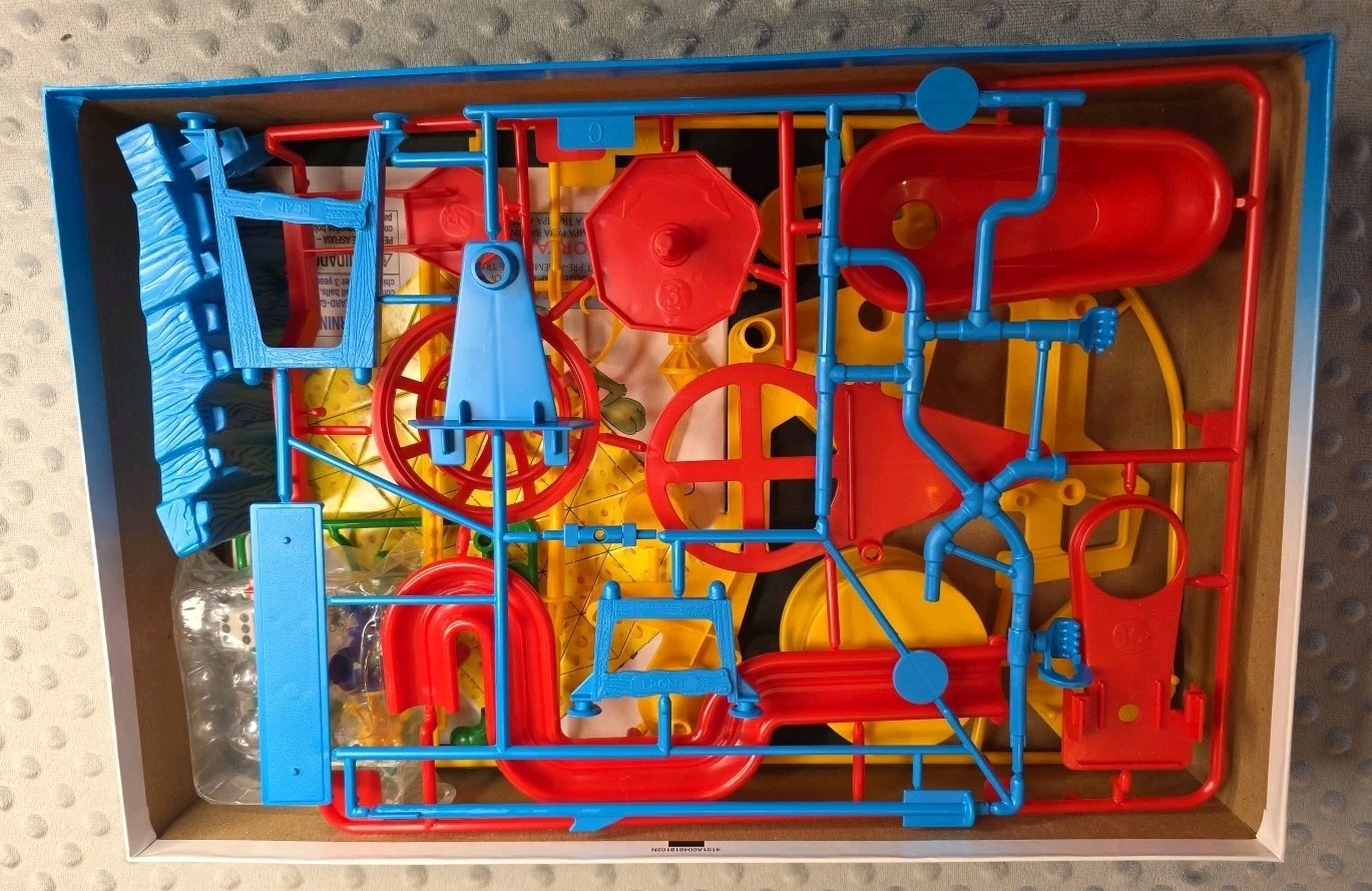 Hasbro 04657 Gaming Mouse Trap Board Game