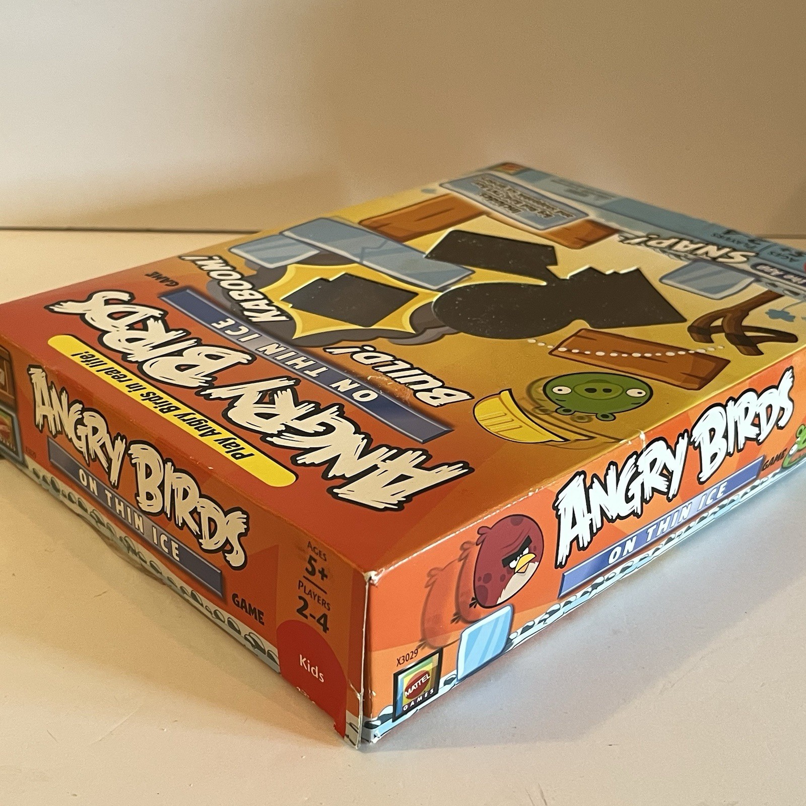 ANGRY BIRDS ON THIN ICE Slingshot Launch Action Game Toy Set Mattel ’11 Open Box