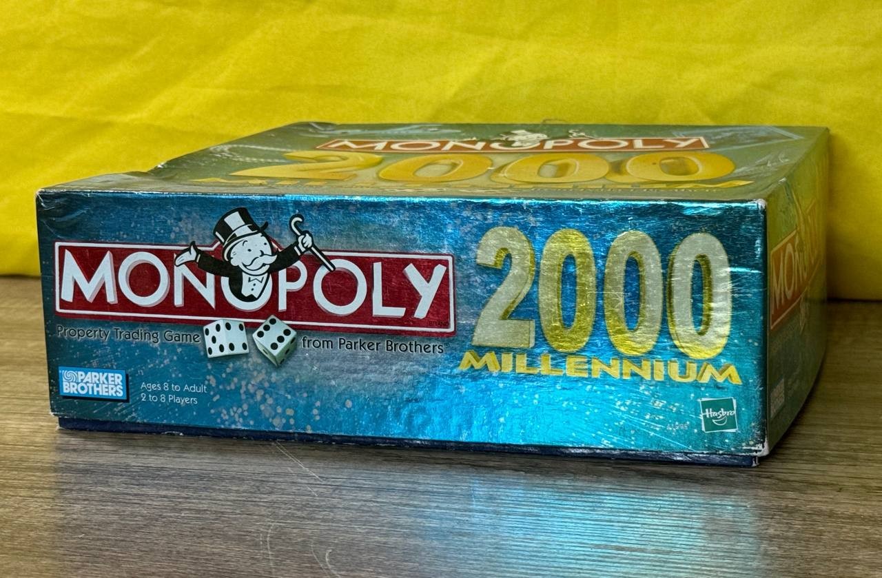 Monopoly 2000 Millennium Board Game Parker Brothers Hasbro Read LV