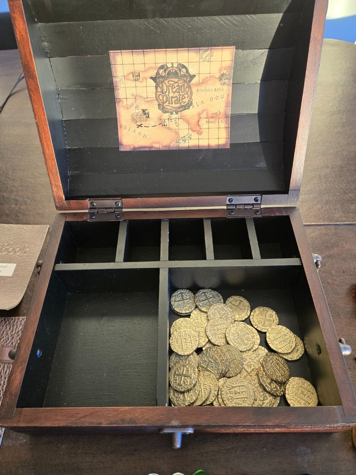 Front Porch Classics Dread Pirate Treasure Chest Family Game First Edition MINT
