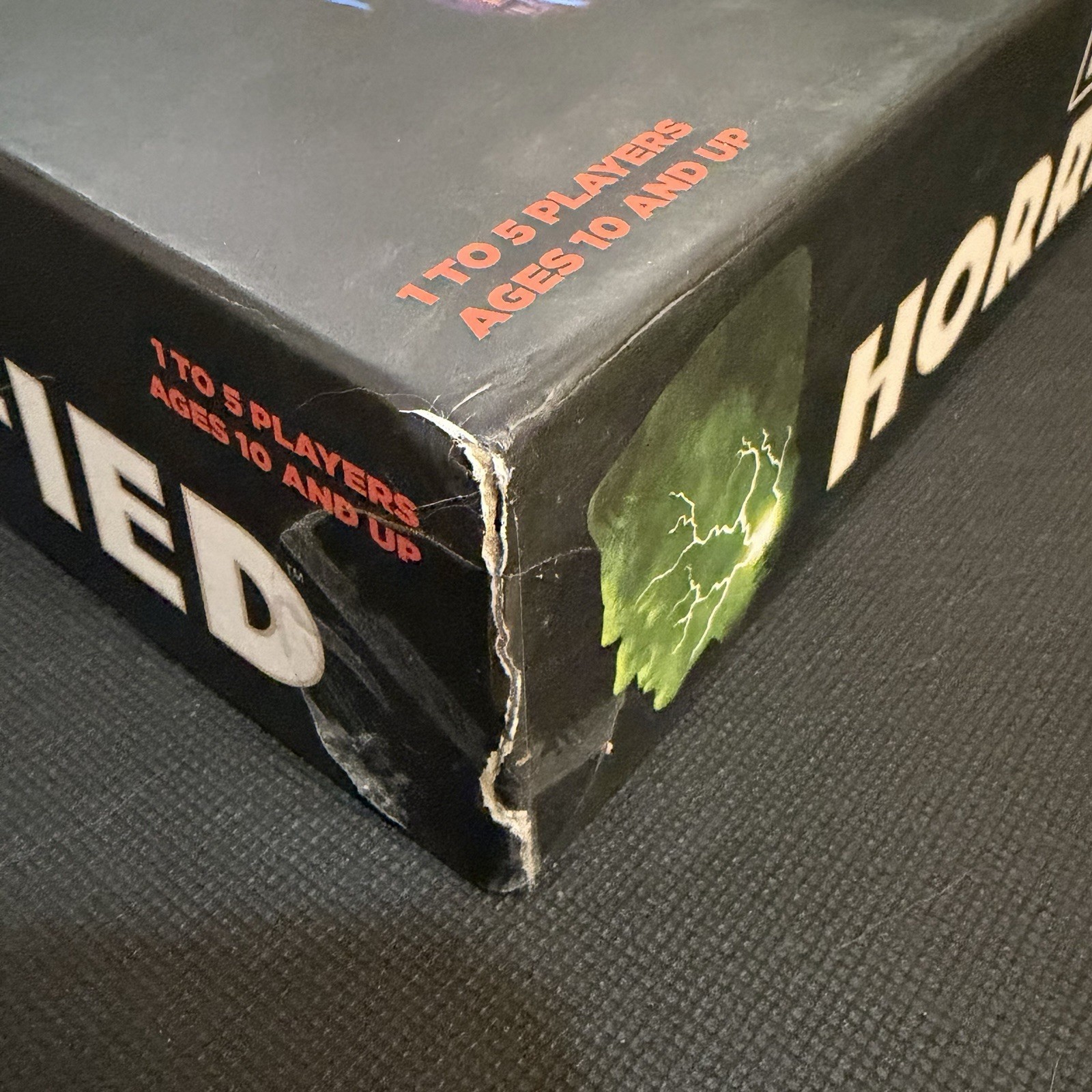 Horrified: Universal Studios Monsters Board Game – Box Tear See Photos