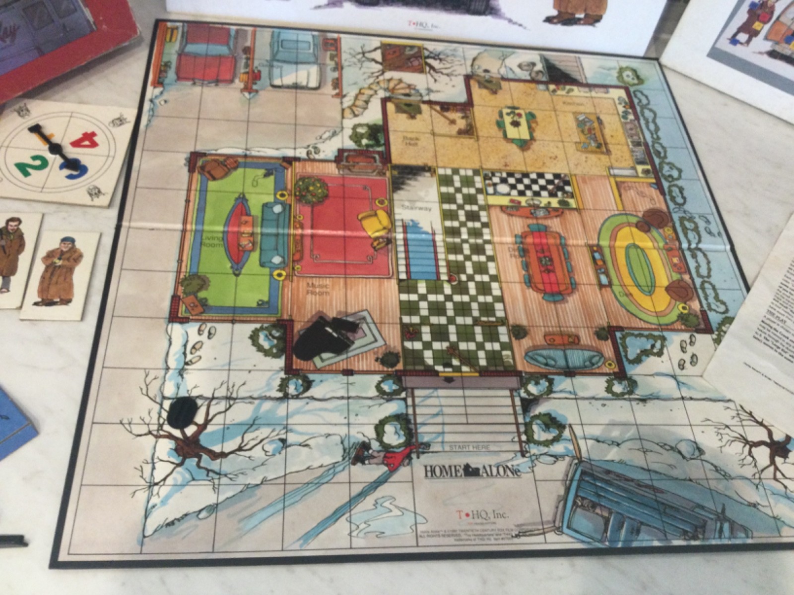 VINTAGE HOME ALONE BOARD GAME 1991 COMPLETE