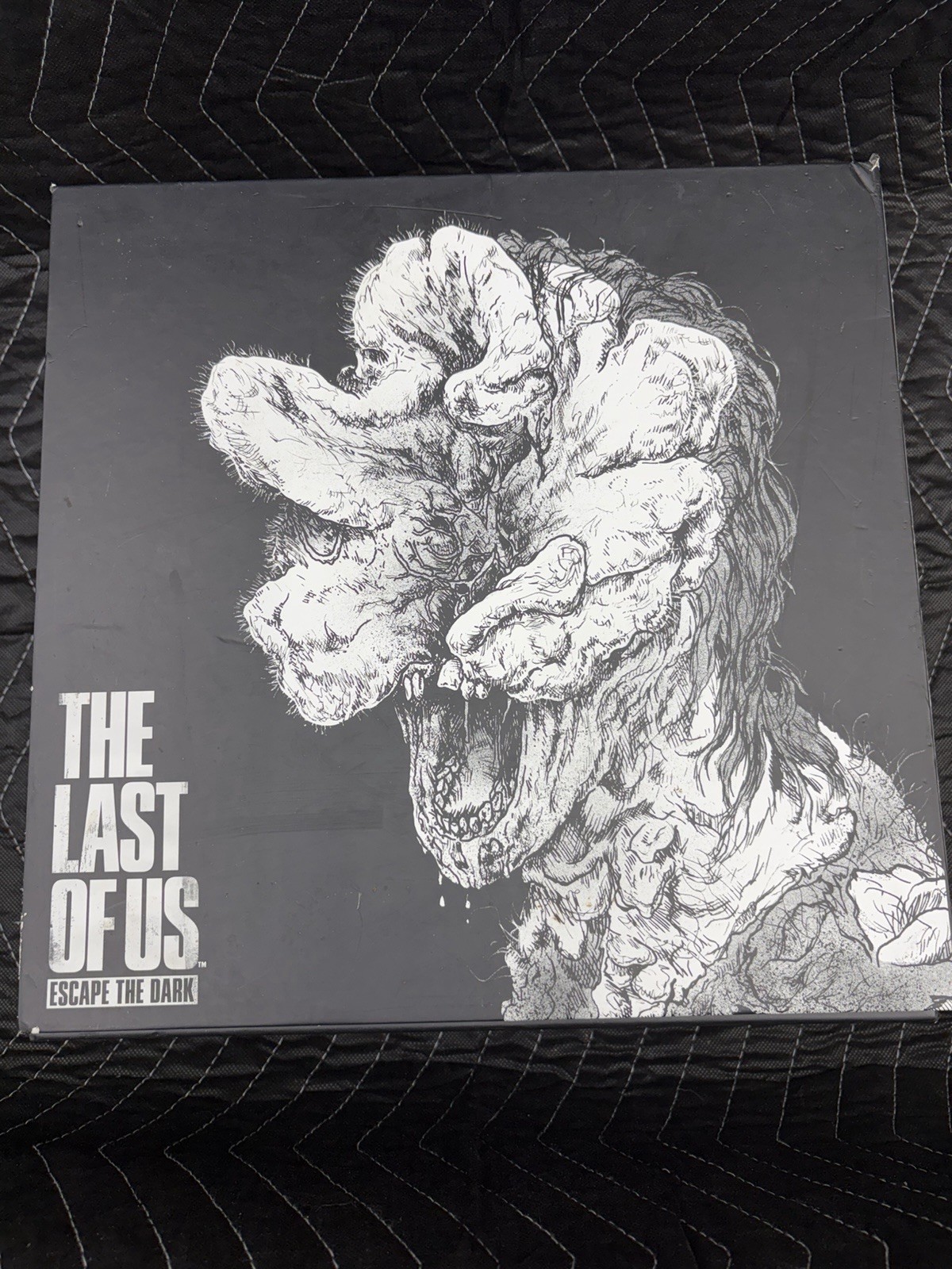 The Last of Us: Escape the Dark Collector’s Edition Horror Board Game 1P