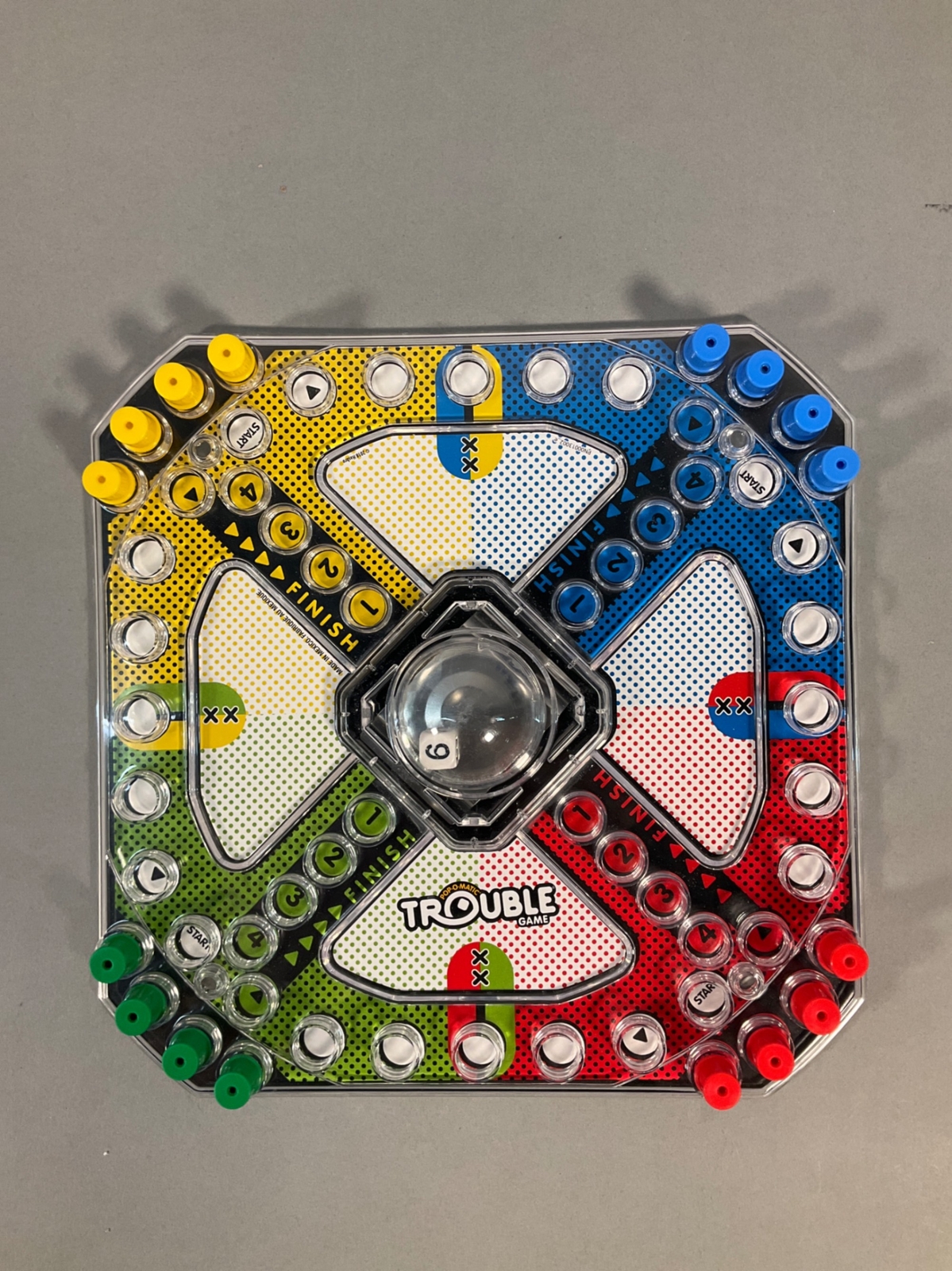 Hasbro Gaming Trouble Board Game for Kids Ages 5 and Up 2-4 Players (Packaging m
