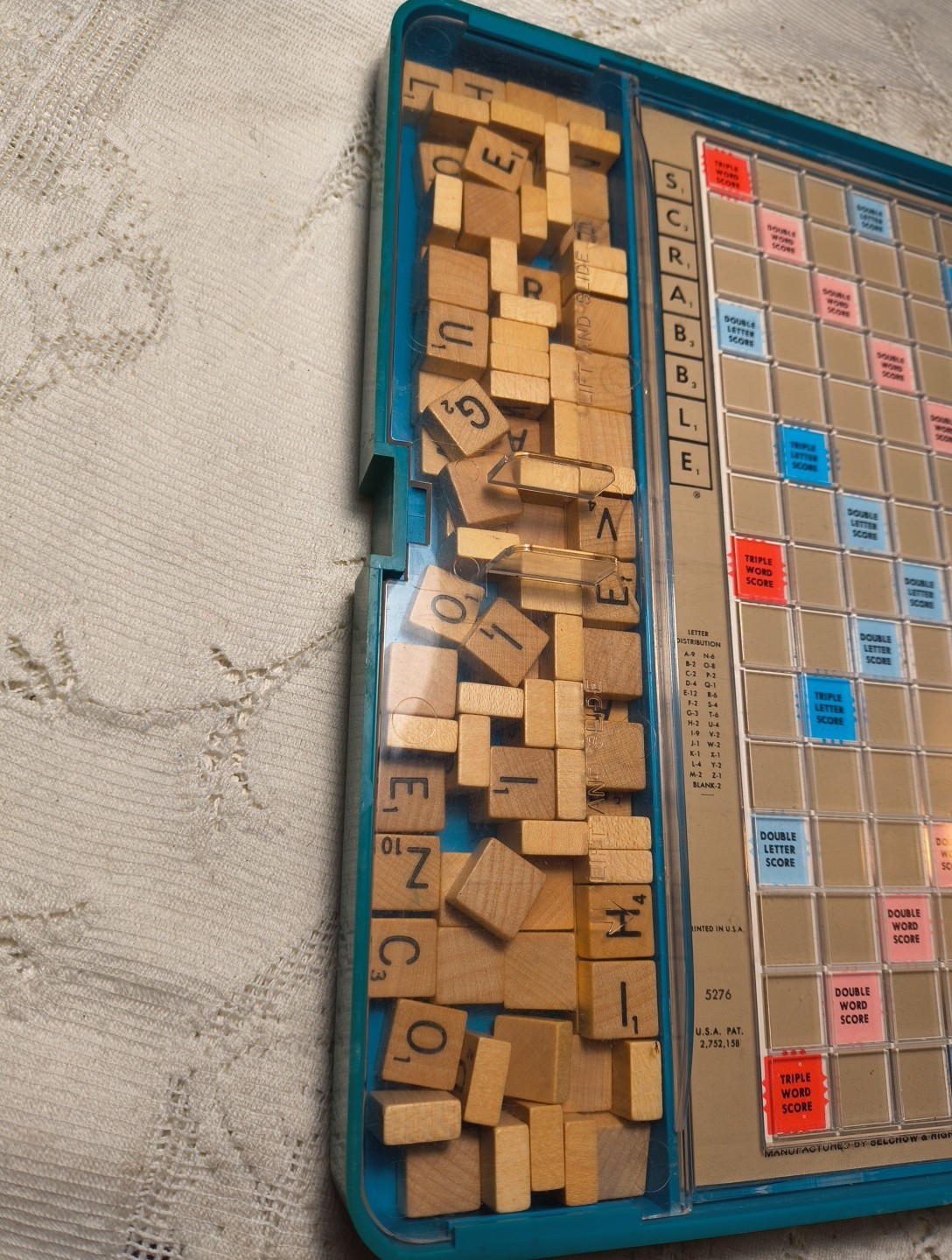 Vintage 1948 Deluxe Scrabble Selchow & Righter Crossword Board Game Folding Case