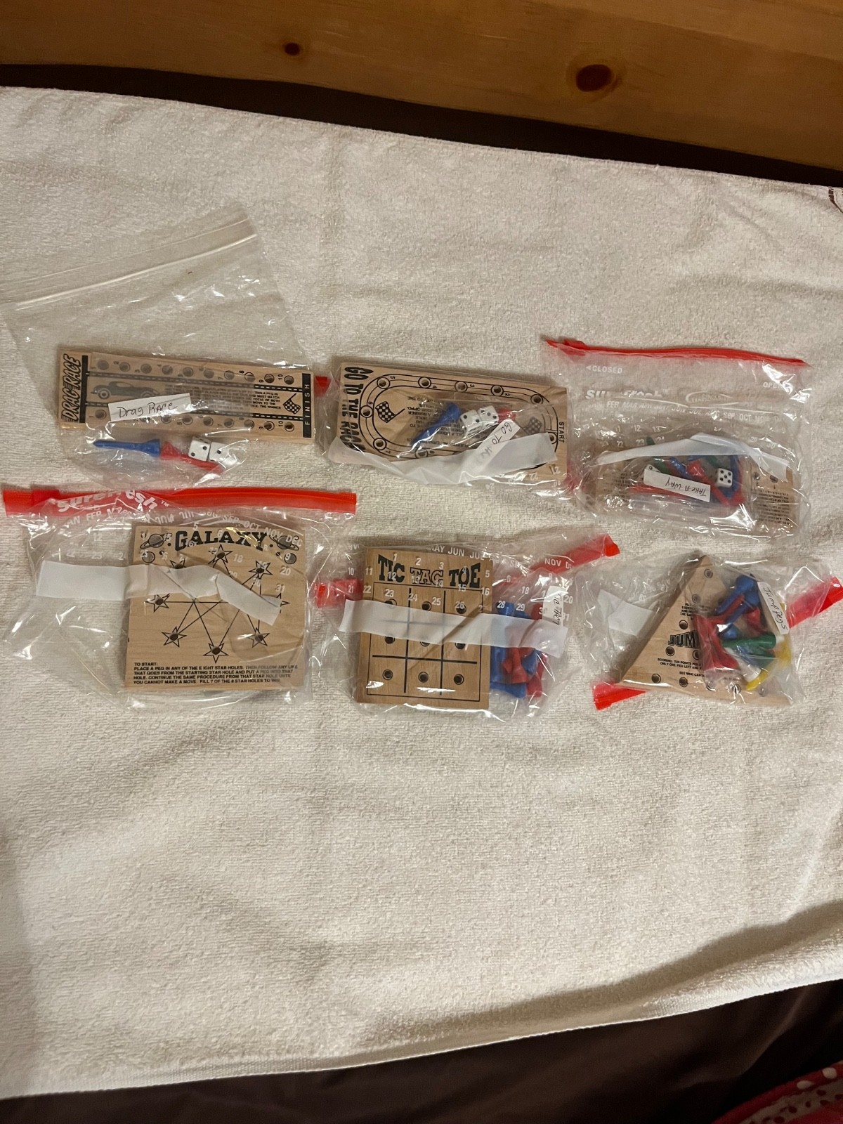 6 Peg Games Wooden Peg Board Game 1989 Incudes Jump Pegs