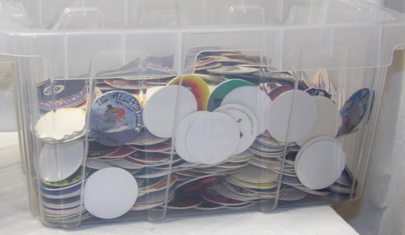 Pogs!!• 100 Pogs & 2 Plastic Slammers!• FREE SHIPPING!• See Pics & Description!•