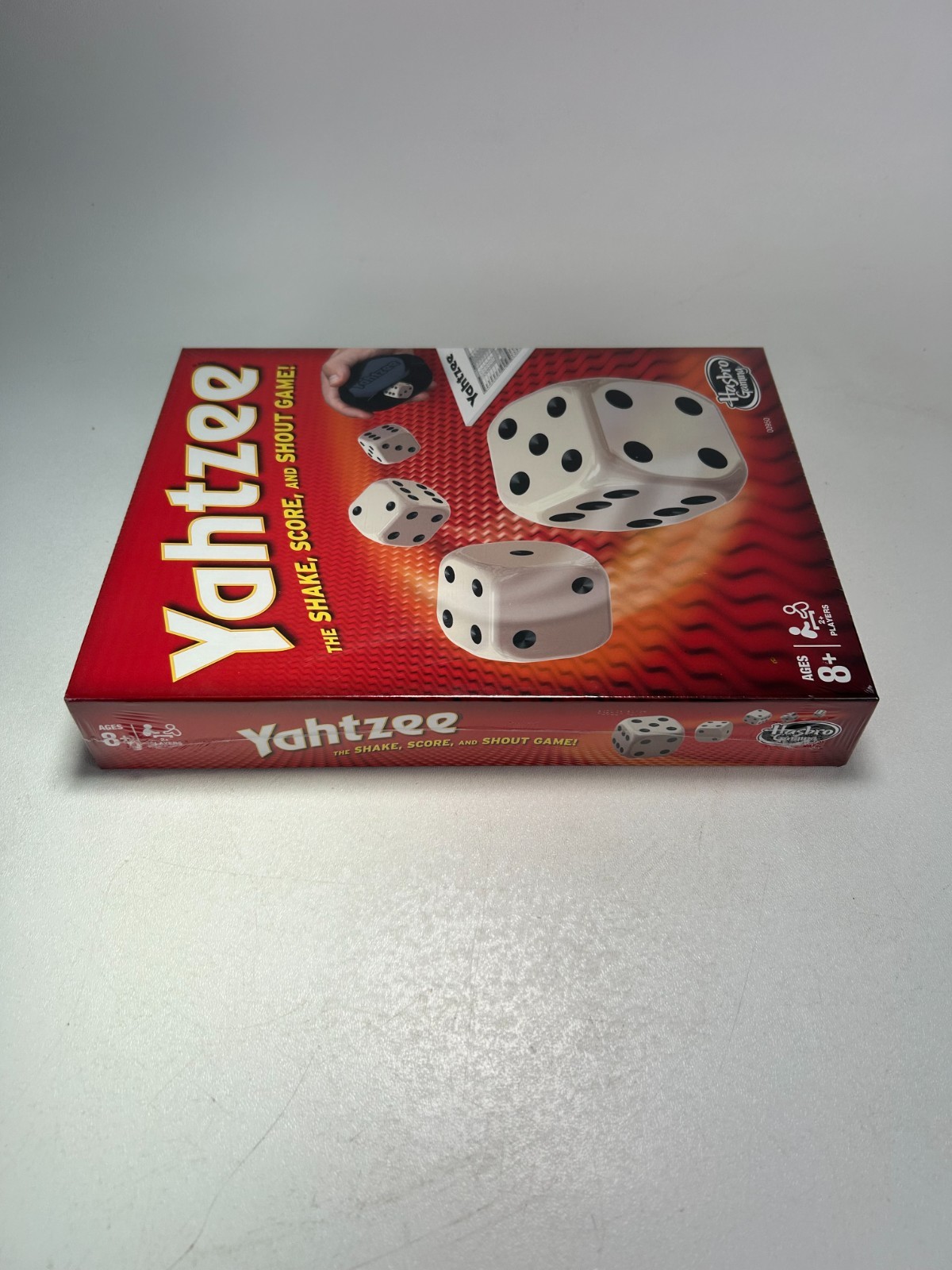 Hasbro Yahtzee Classic Dice Game Brand New Sealed Family Board Game Fun
