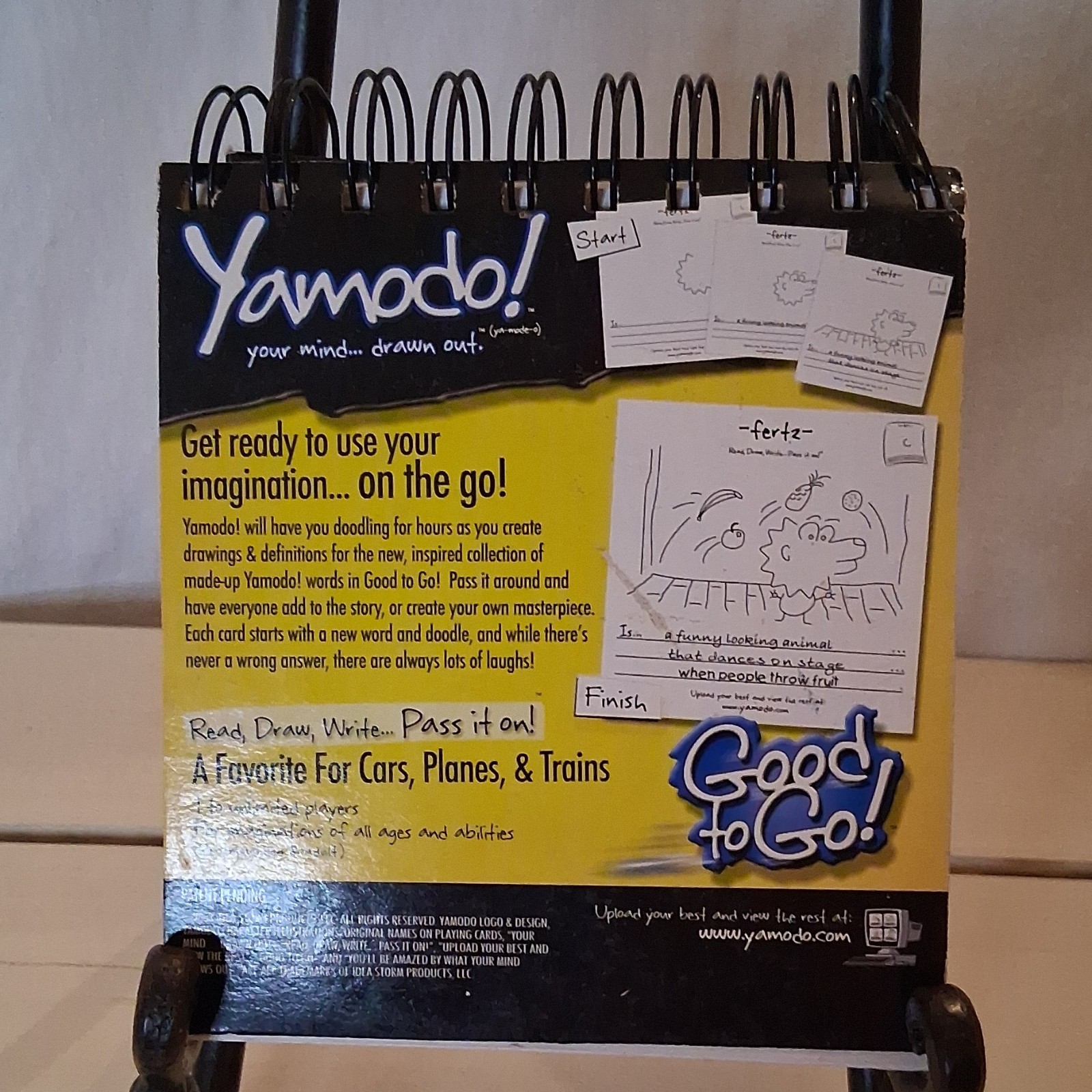 Yamodo Good to Go Travel Drawing Game Read Draw Write Pass It On 2 Players