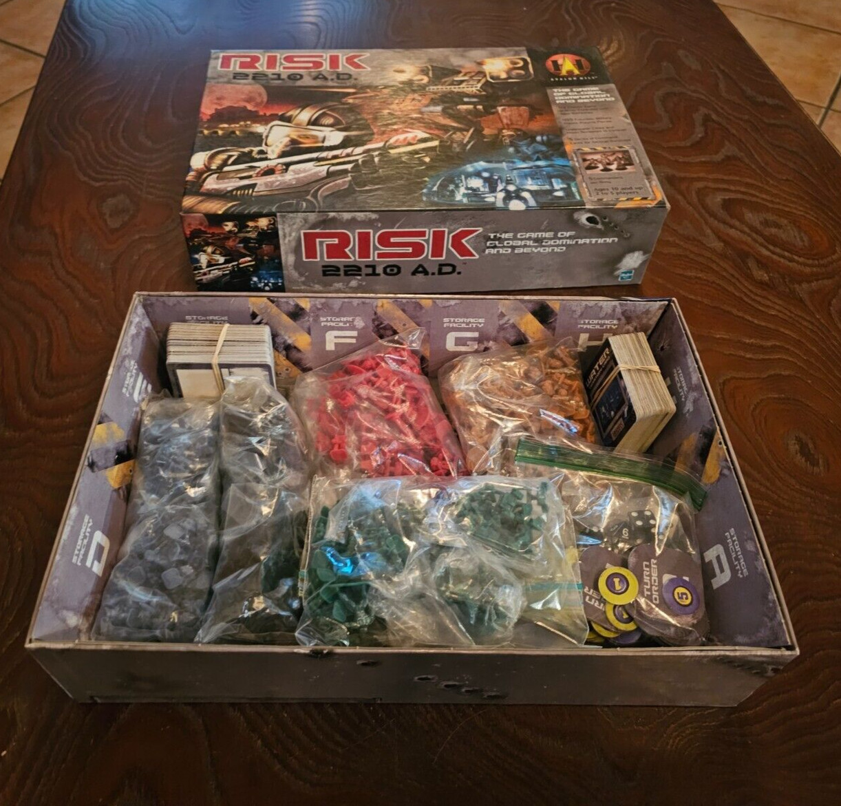 Avalon Hill Risk 2210 A.D. Global Domination Board Game Hasbro 2001 Complete