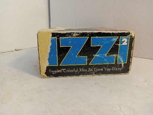 1993 Binary Arts IZZI 2 PUZZLE TILE GAME=1 player= with pieces/box/booklet