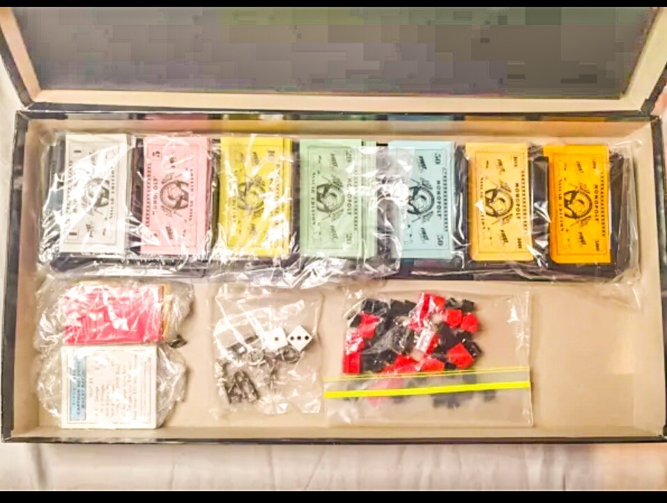 Collectible Vintage NASCAR Monopoly Edition Christmas – Complete Board Game 1997