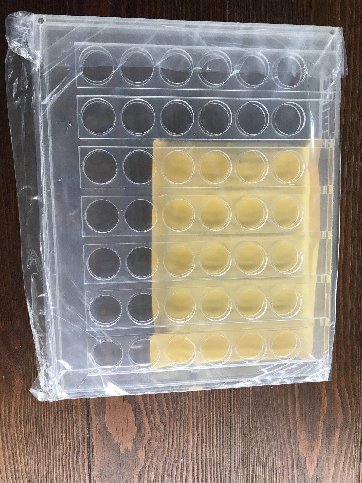 NIOB TWITCH Branded Connect Four In A Row Game Lucite & Acrylic Brand NEW!