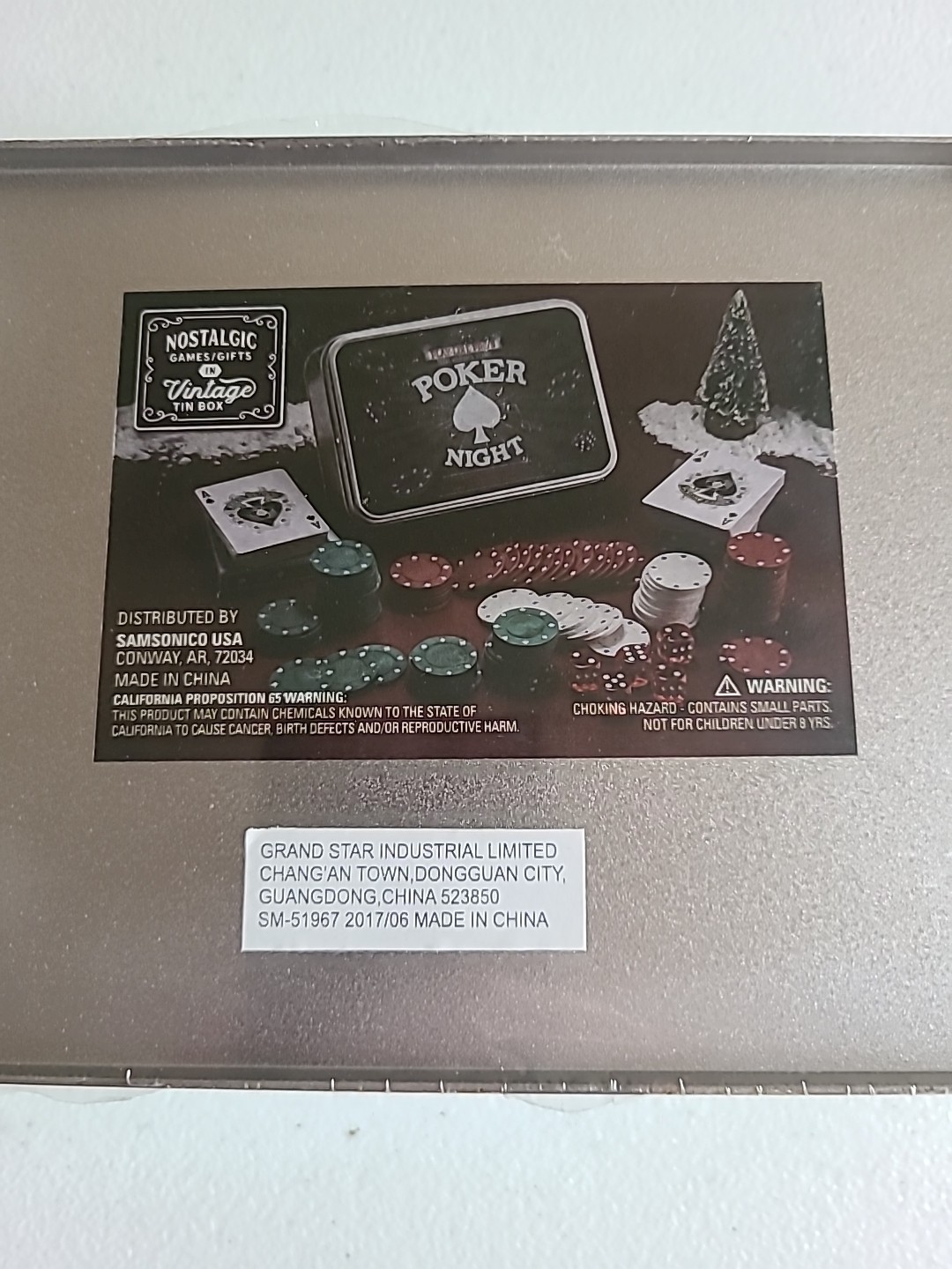 Poker Night Game Tin – 100 Chips, 2 Decks,5 Casino Dice, Dealer Button – New