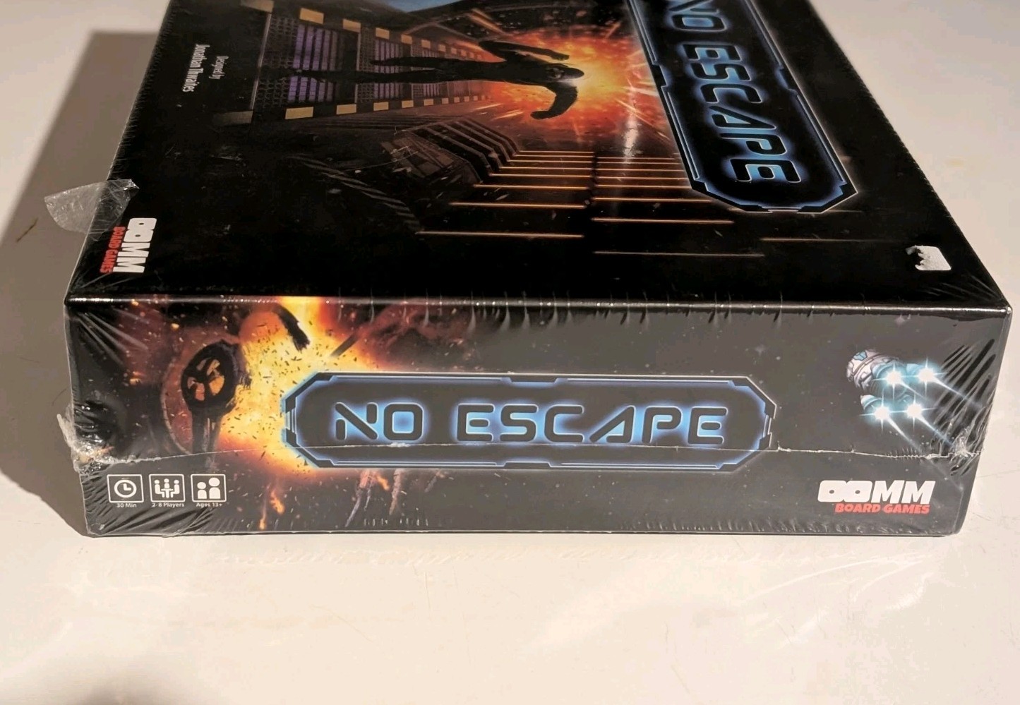 No Escape From Titan Station Strategy Maze OOMM Board Games Brand New Sealed