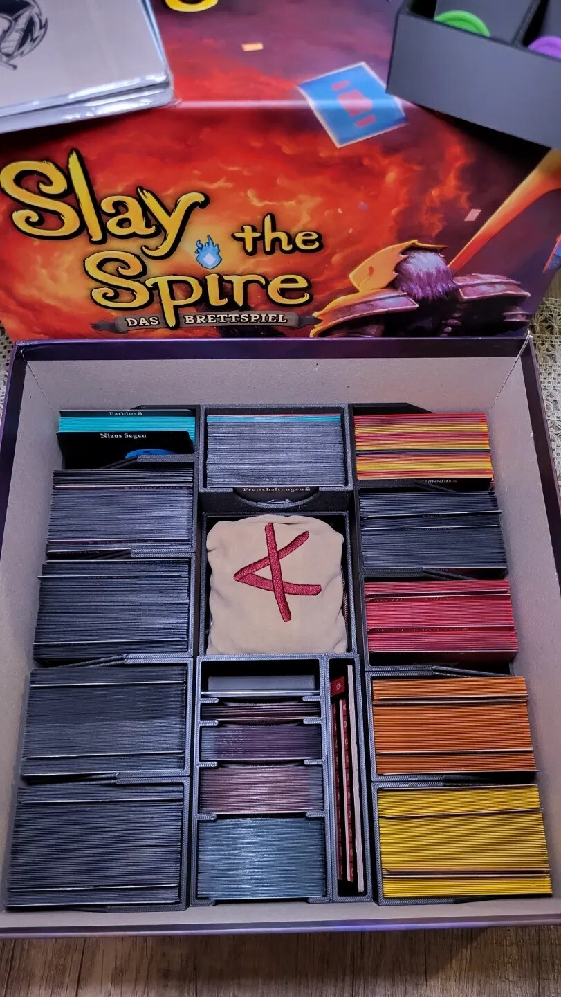 Slay the Spire Board Game – Organizer / Insert Only