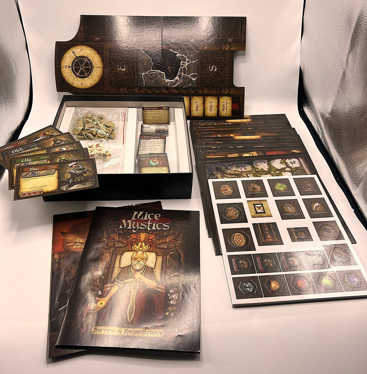 UNPUNCHED UNPLAYED MICE & MYSTICS FANTASY BOARD GAME PLAID HAT JERRY HAWTHORNE