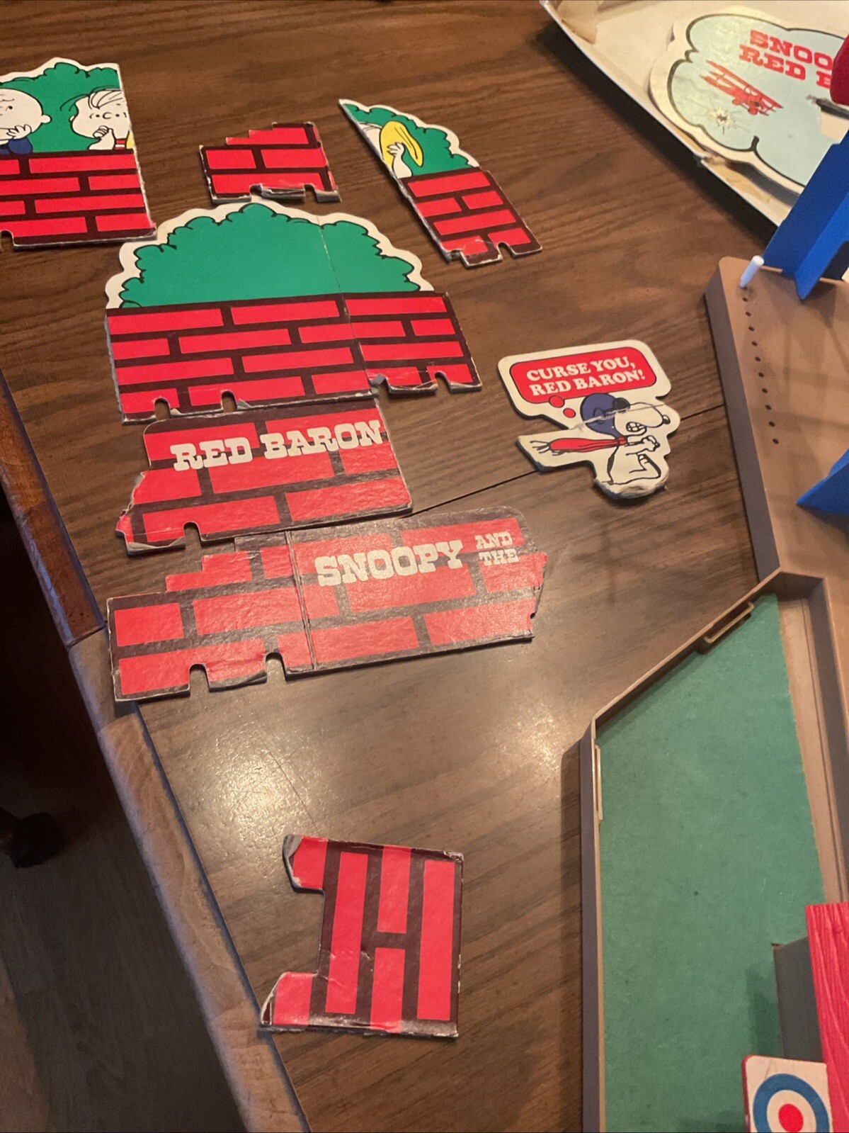 Vintage 1970 Milton Bradley Snoopy and the Red Baron Skill and Action As Is