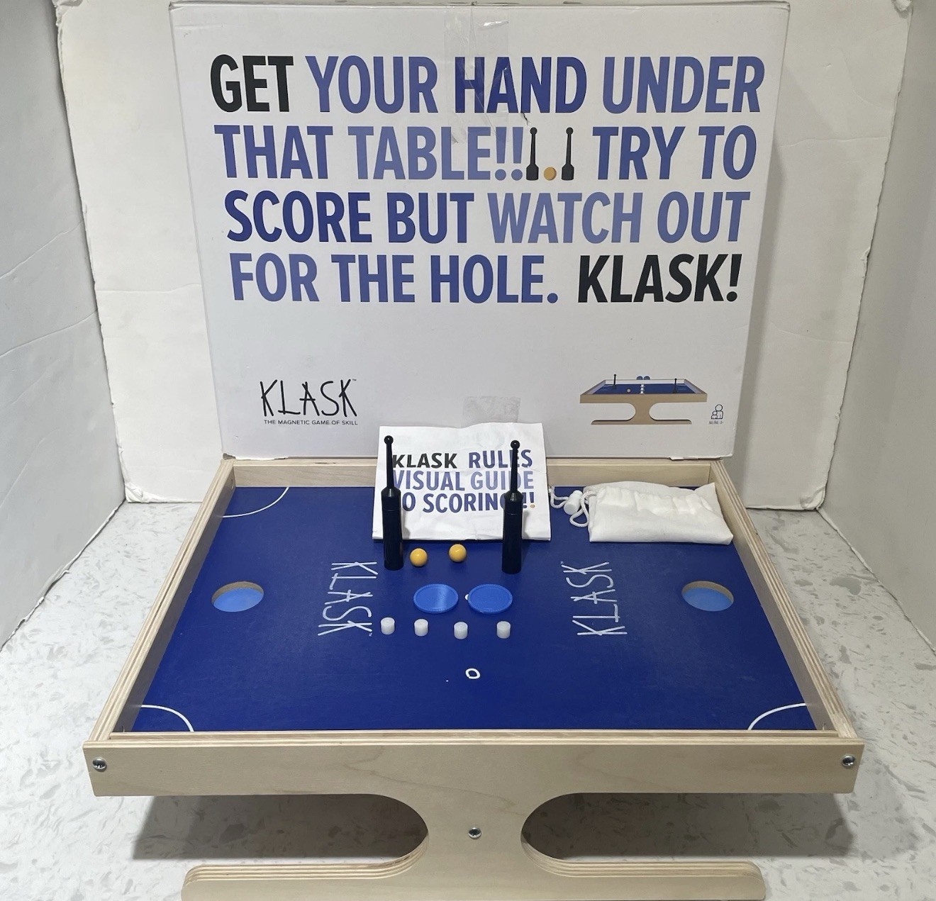 Klask: The Magnetic Game of Skill Complete Buffalo Games Complete Fast shipping