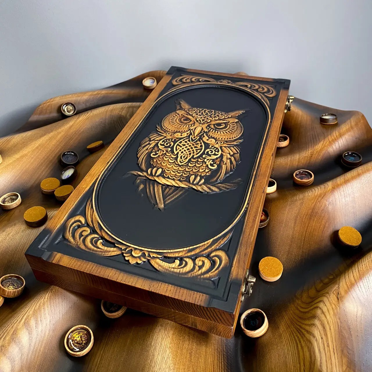 LUXURY Wooden BACKGAMMON Set Handcrafted Game New Board 48cm (19″), Carved, OWL