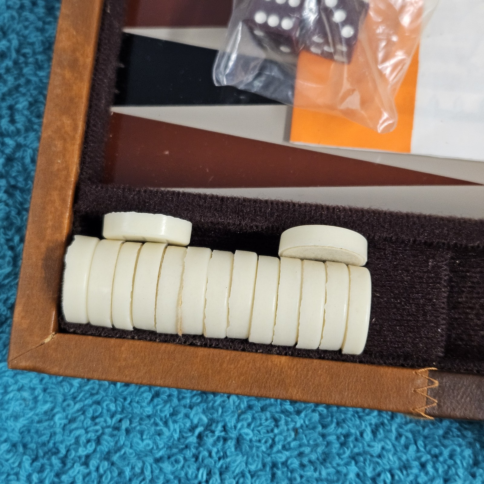 Vintage Magnetic Backgammon Travel Board Game Set Made in Taiwan Complete