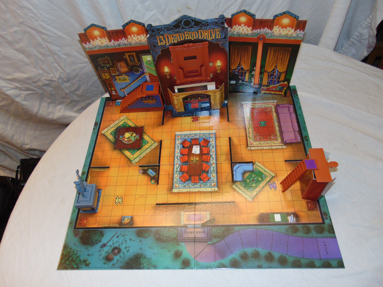 DISPLAYED: 13 Dead End Drive Board Game 25th Anniversary Edition Games Ages 8+