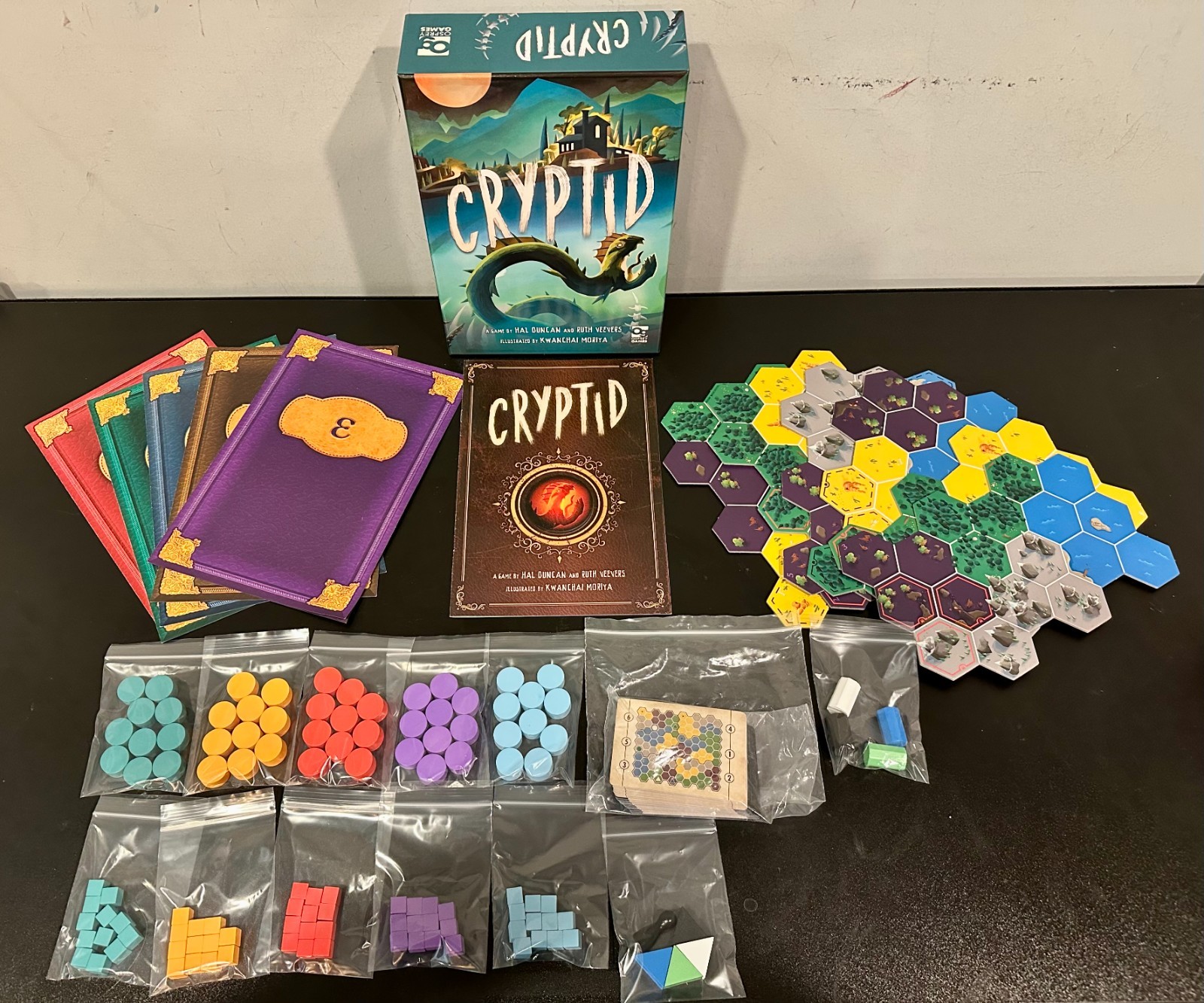 Cryptid Board Game by Hal Duncan/Ruth Veevers, 2018 Osprey Games (COMPLETE)