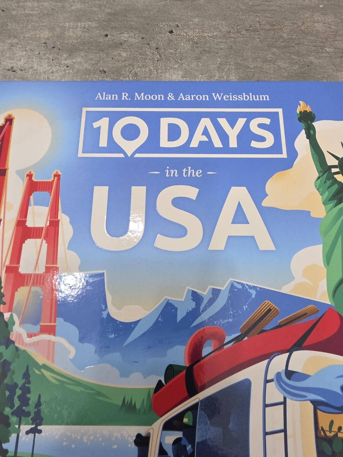 USAopoly 10 Days in The USA Family Road Trip Board Game Learn About US America