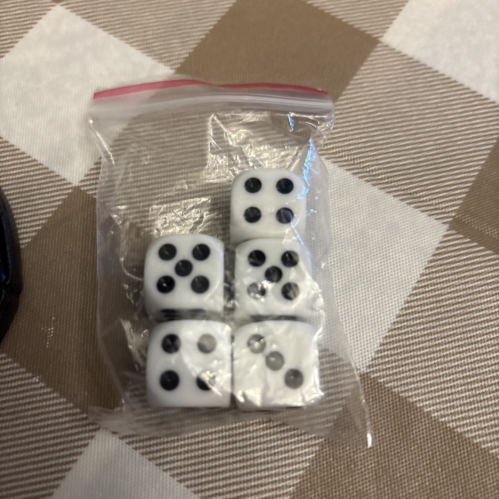 Professional Leatherette Bar Dice Cup And 5 Rounded Corner Dice Brybelly Elite