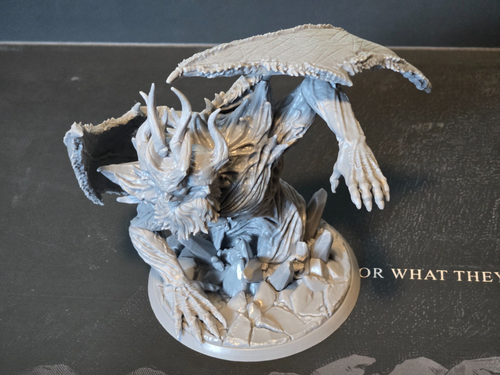 Dante: Inferno – Lucifer Miniature – Corrected/fixed base – Creative Game Studio