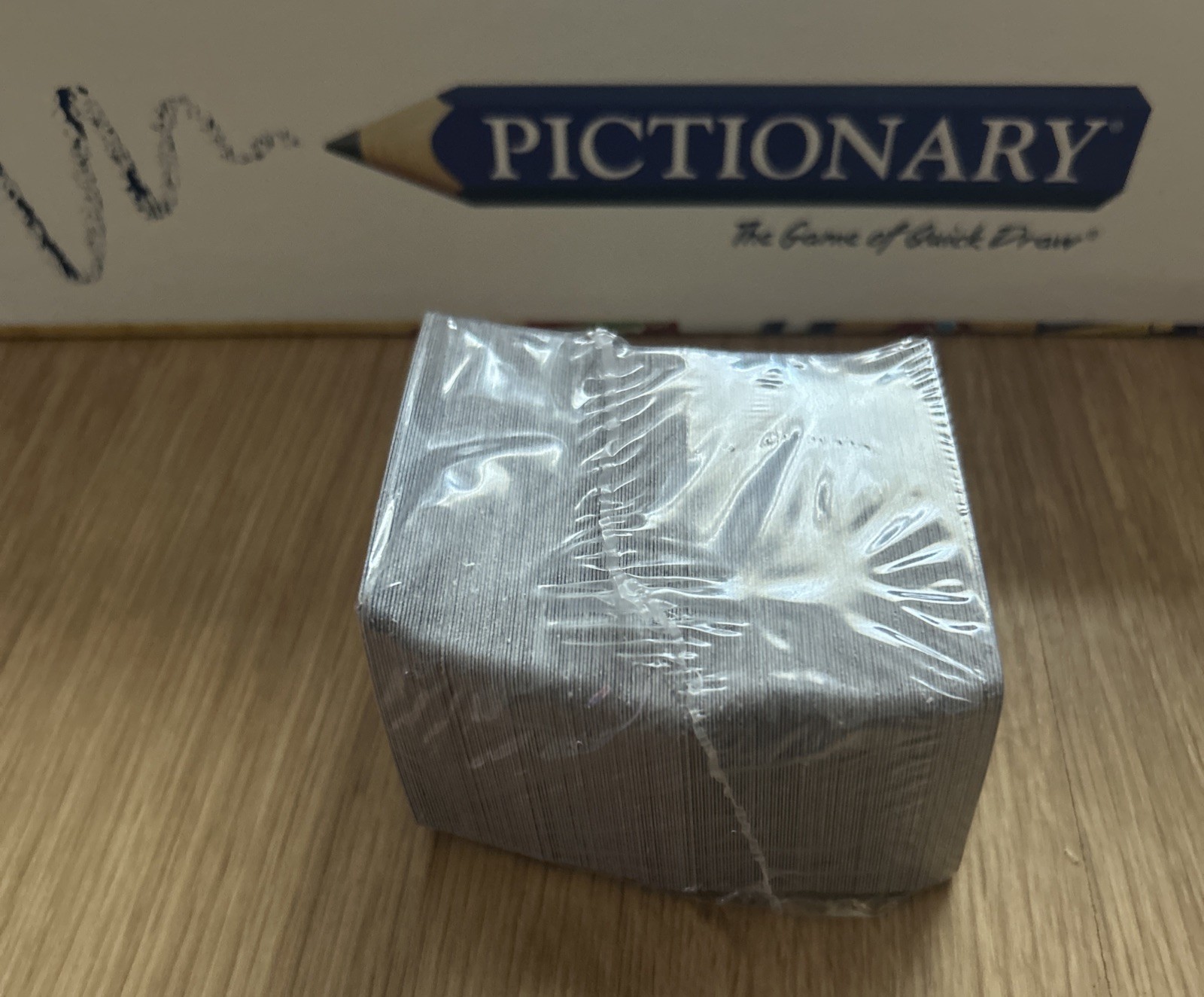 *NEW OPEN BOX* Vintage Pictionary 1993 – 2000 Edition Board Game Milton Bradley