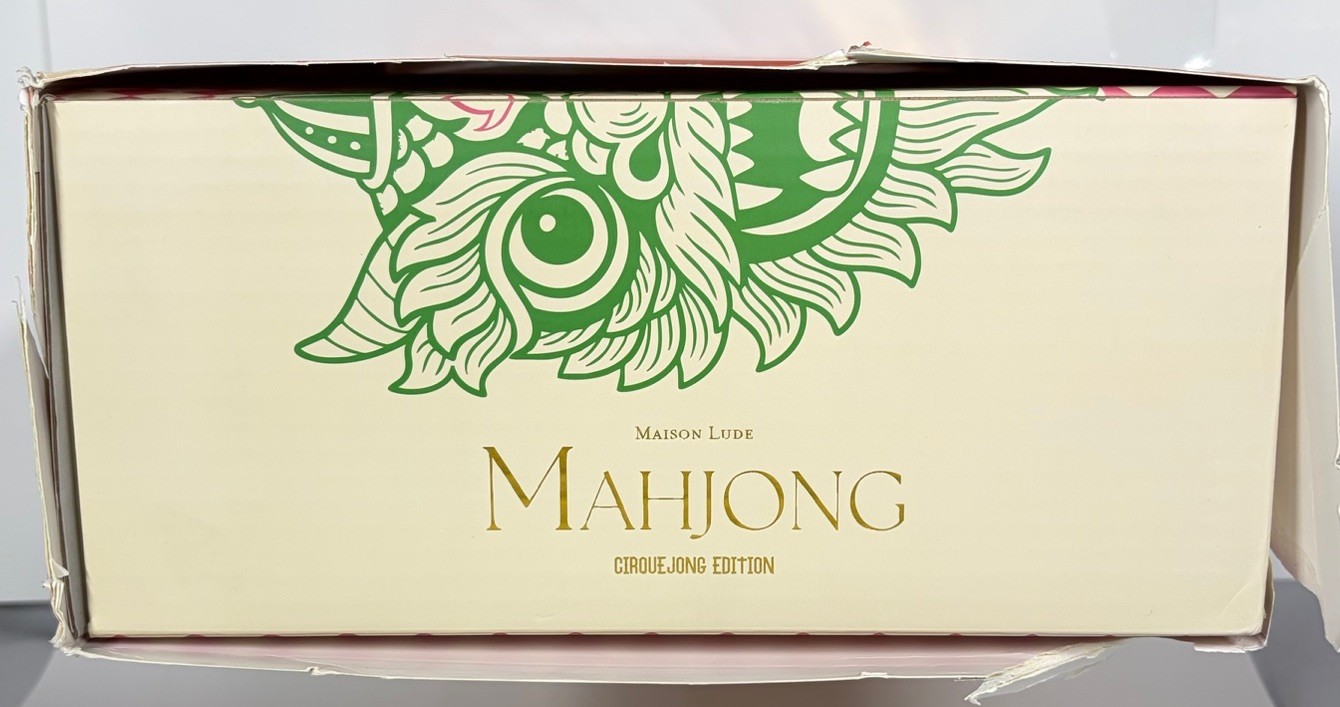 Mahjong CirqueJong Edition 160 Tile Set w Racks Mat Carry Case Maison Lude Box