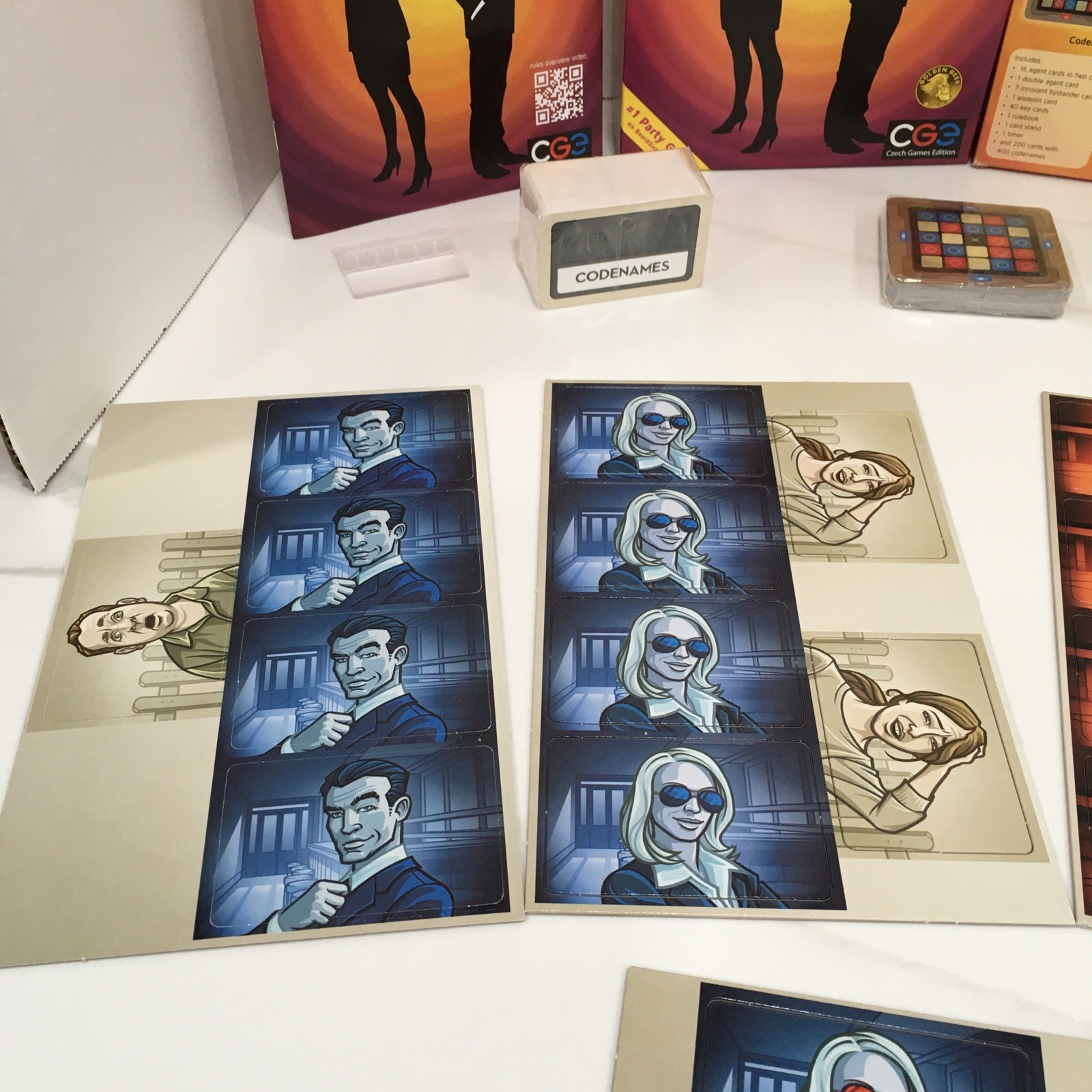 Codenames Board Game ( Czech Games ) Vlaada Chvatil Party Word Game NEW OPEN BOX