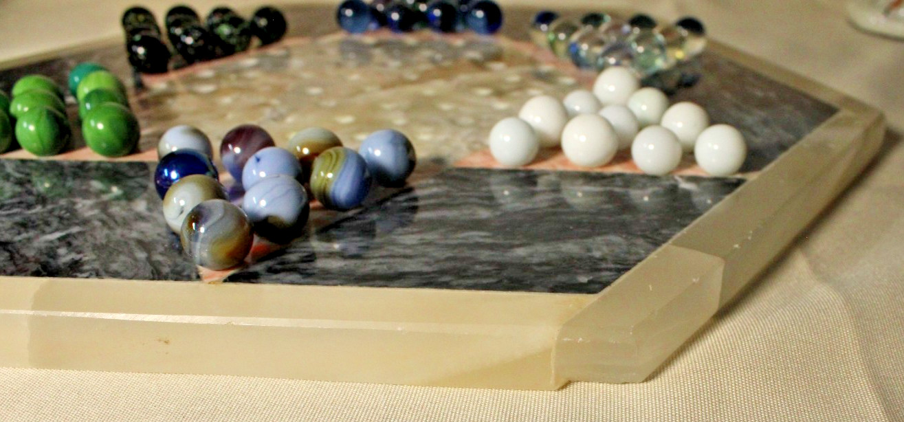 Vintage Quartz Marble Onyx Chinese Checkers Board Natural Stone with VTG Marbles