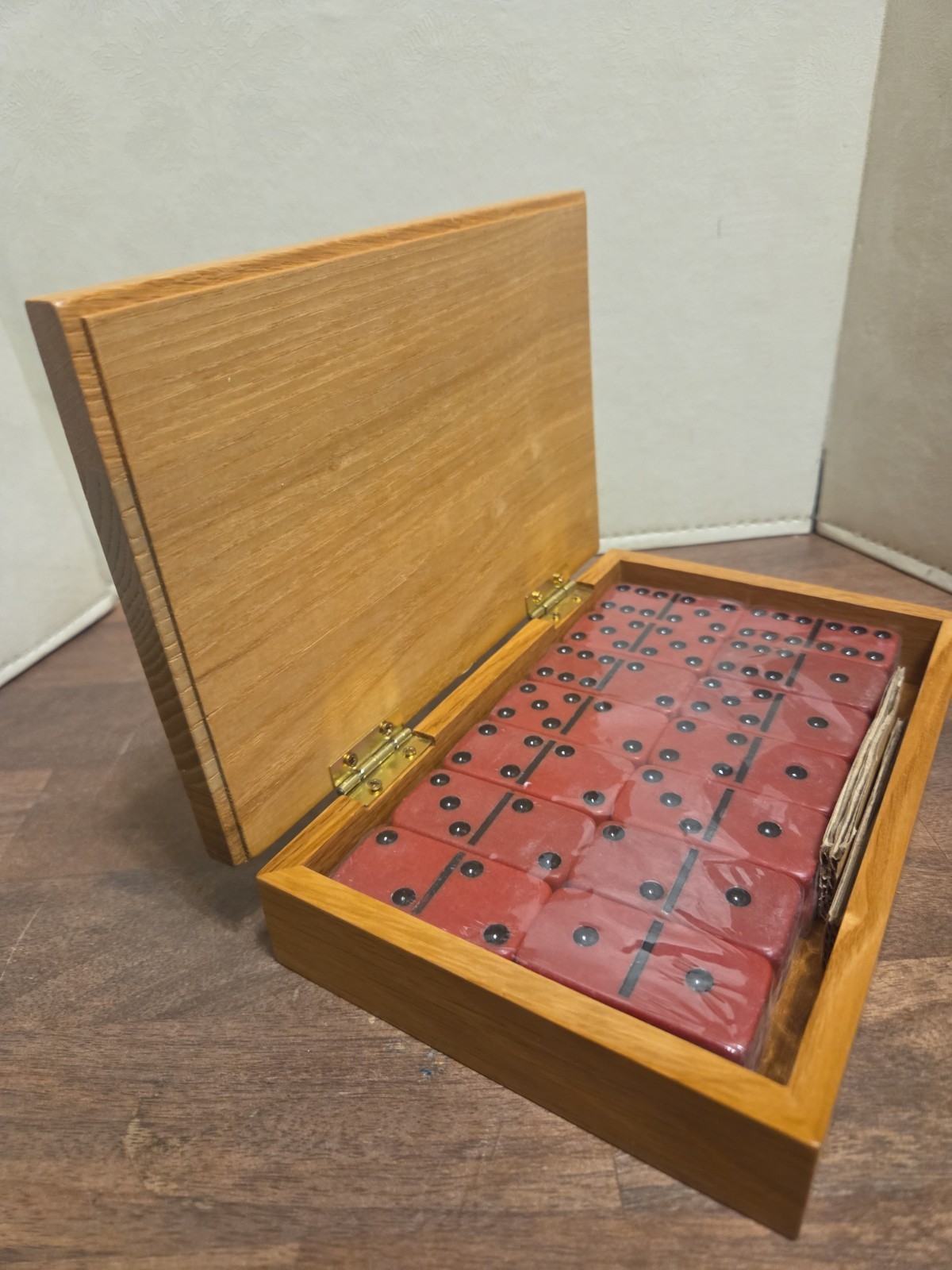 Vintage Scorpion Red & Black Complete Domino Set in Wooden Box Sealed.