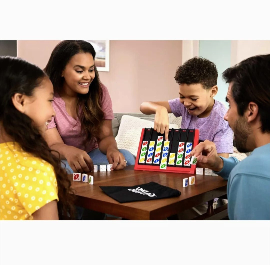 UNO Quatro Game with Colored Tiles & Plastic Game Grid for Adult, Family & Ga…