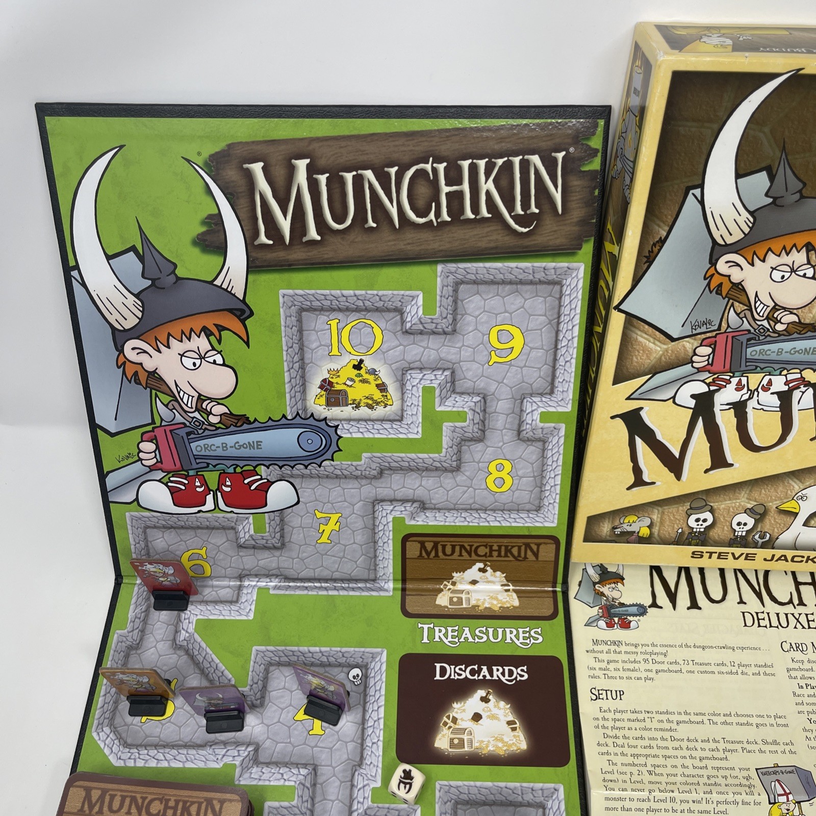 Munchkin Deluxe Board Game Steve Jackson Games EUC 1483 Complete Origins Award
