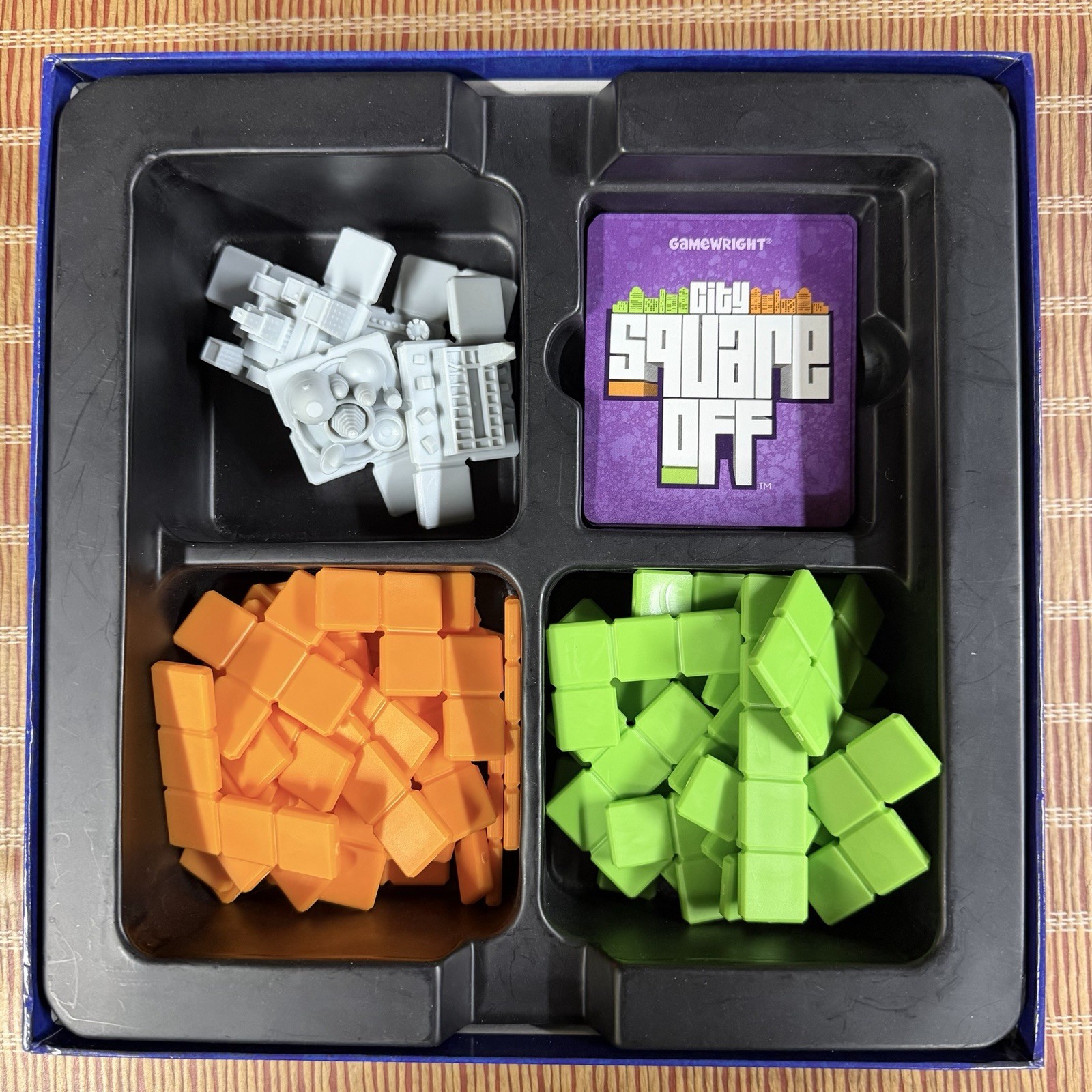 City Square Off COMPLETE Gamewright 2011 Strategy Planning Head to Head