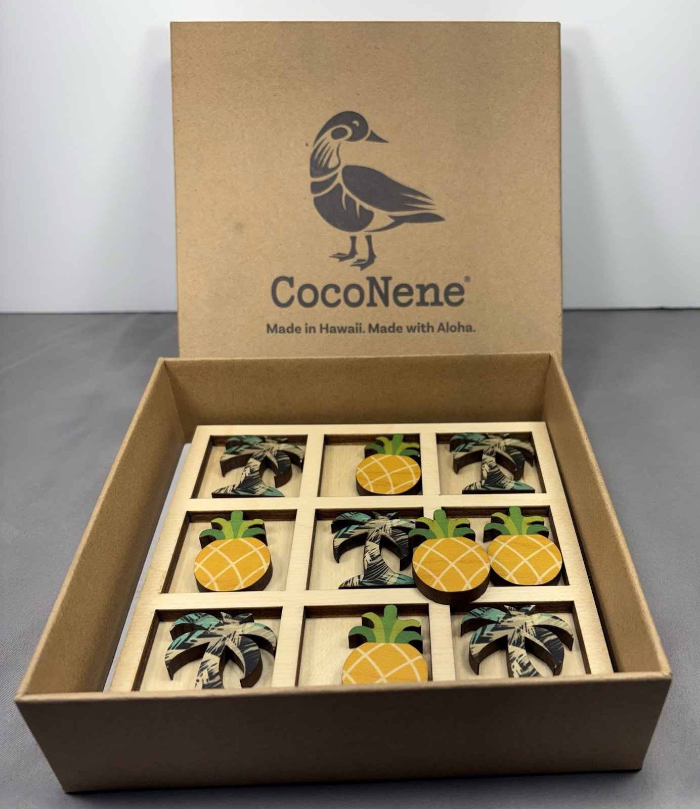 CocoNene Hawaiian Wooden Tic Tac Toe Game Palm Tree Pineapple w/ Box Made Hawaii