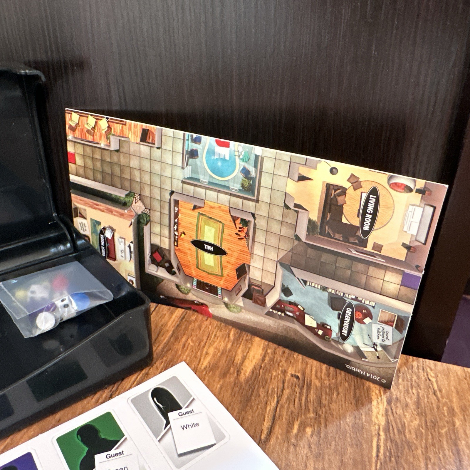 NIB Hasbro Gaming Clue Grab & Go Family Ages 8+ 3-6 Players