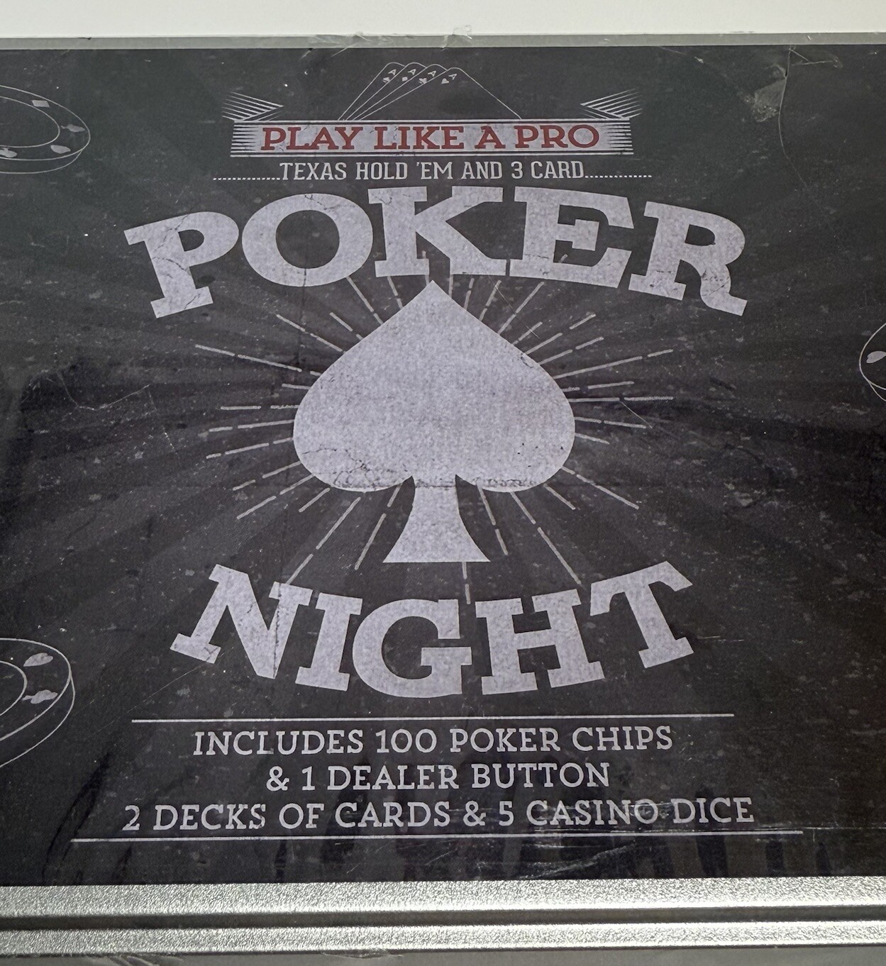 Sealed Poker Night Game Tin – 100 Chips, 2 Decks, Dice, Dealer Button Samsonico
