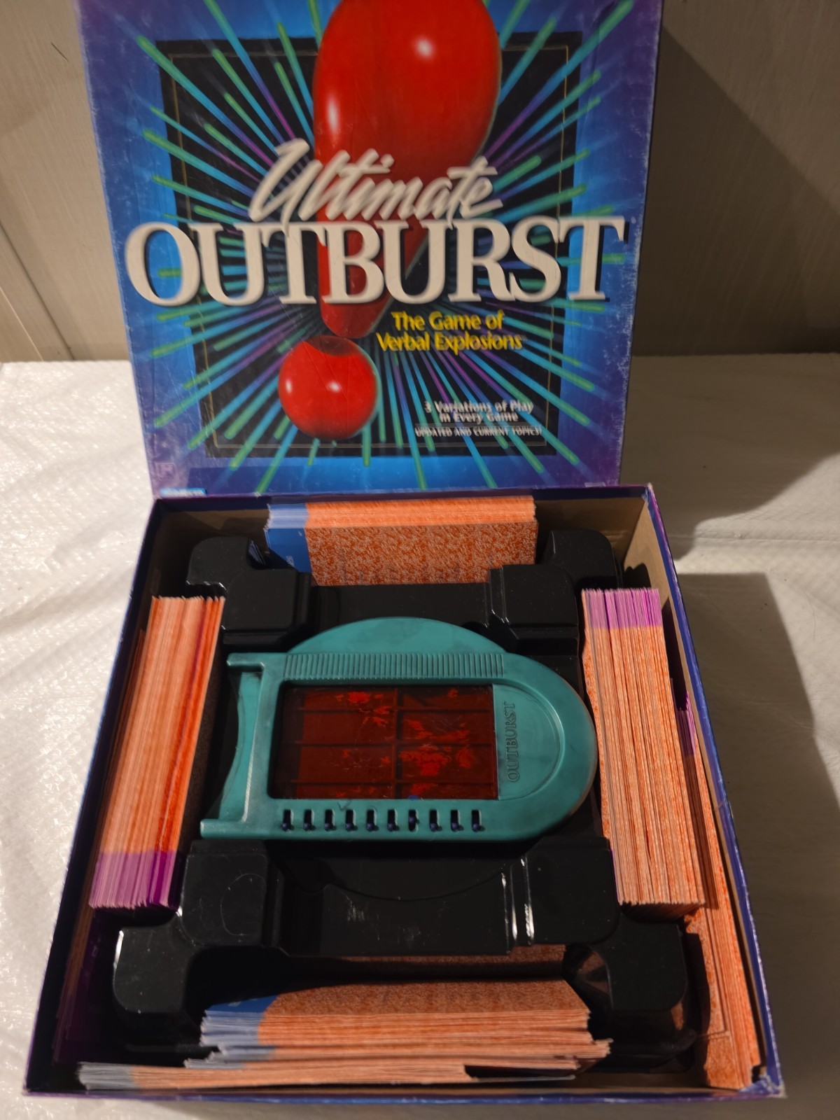 Hasbro Ultimate Outburst The Game Of Explosions 1999 No Sand Timer