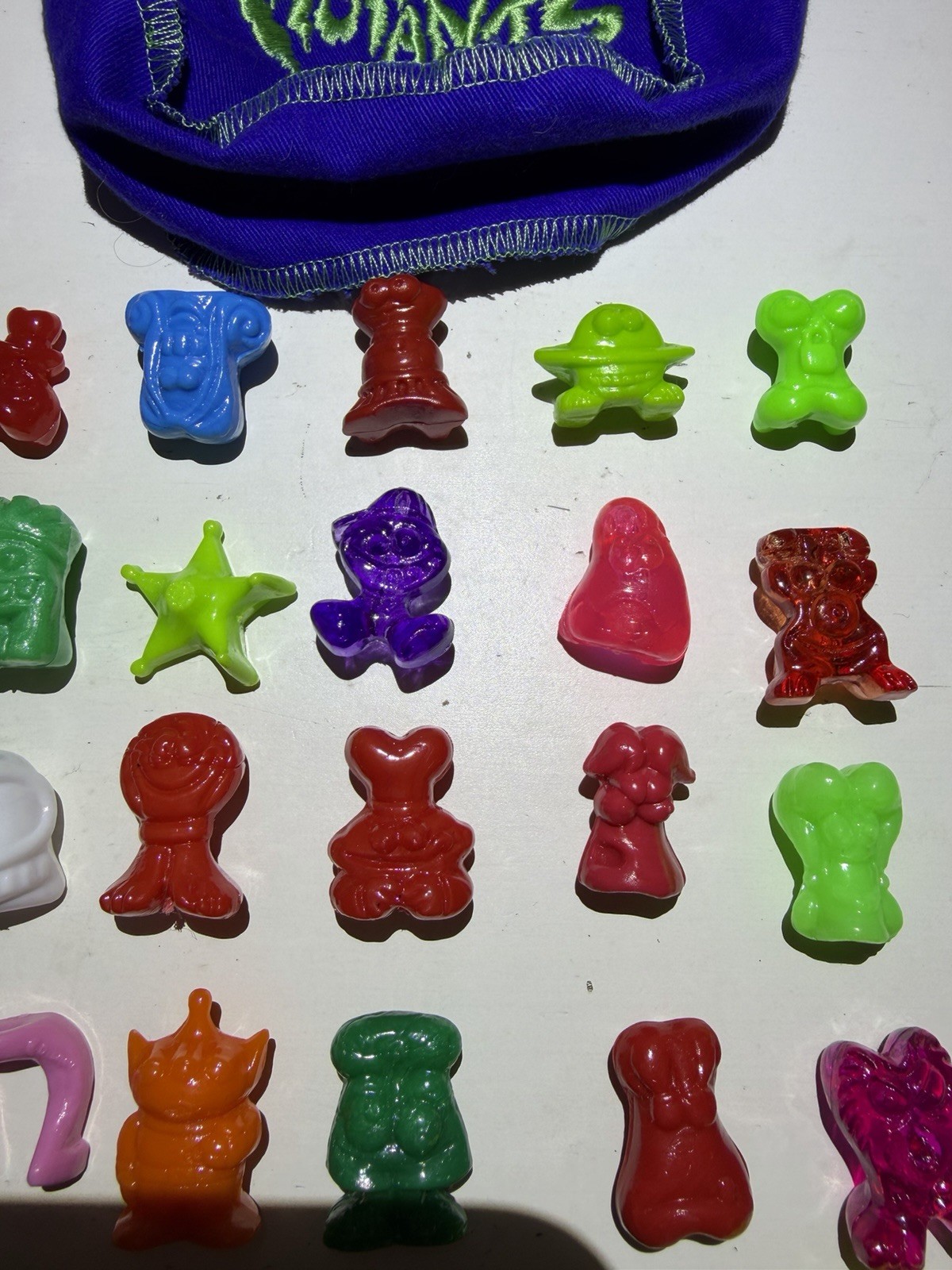 Lot 50 Gogo’s Crazy Bones – Aliens Bag