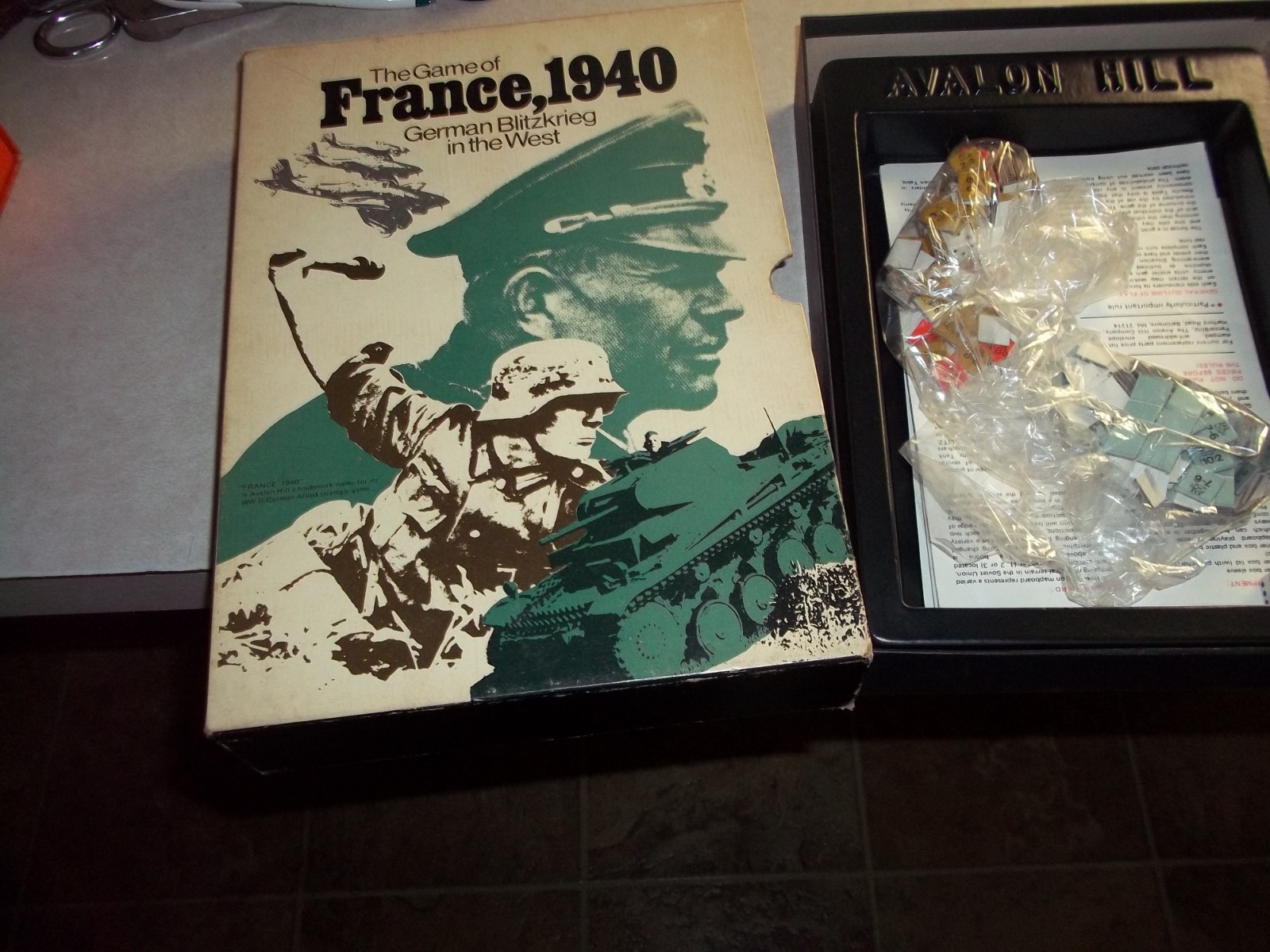 Vintage THE GAME OF FRANCE 1940 – GERMAN BLITZKRIEG IN THE WEST Bookcase Game