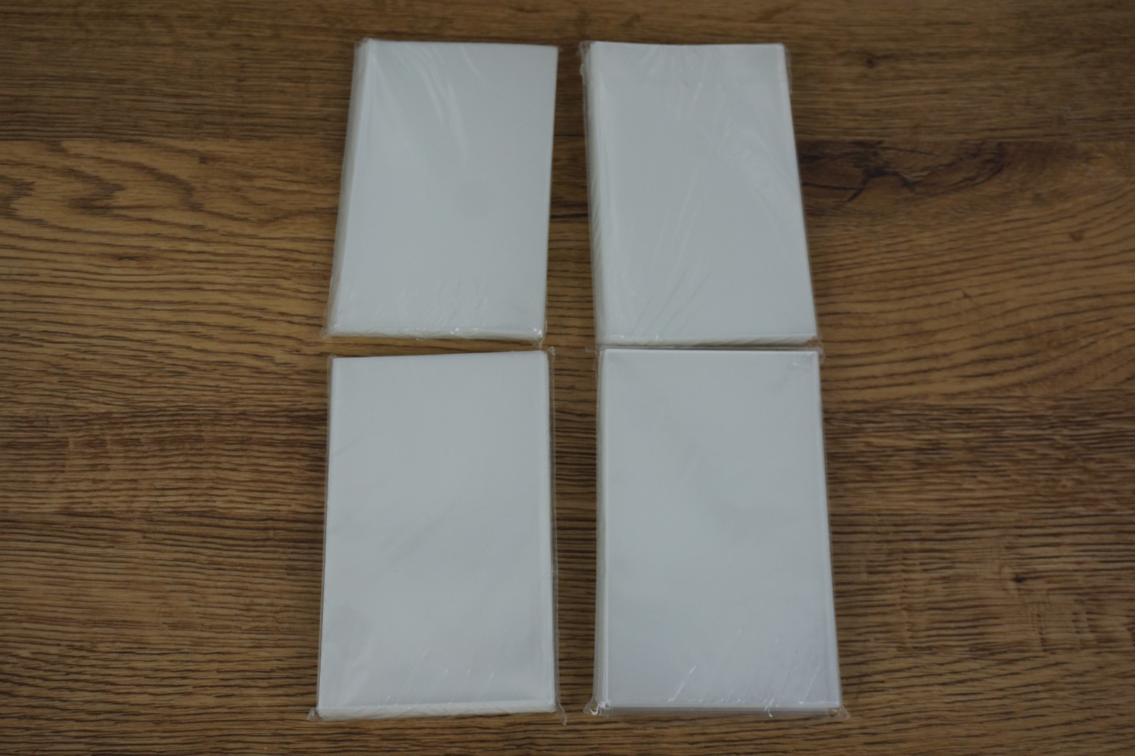200 Premium Tarot card sleeves