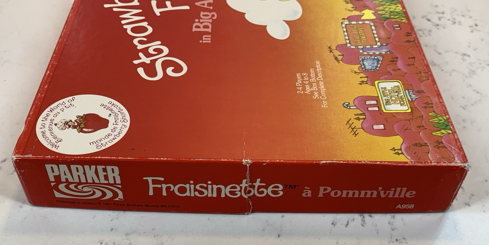 Vintage 1981 Strawberry Shortcake In Big Apple City Complete Excellent Shape!