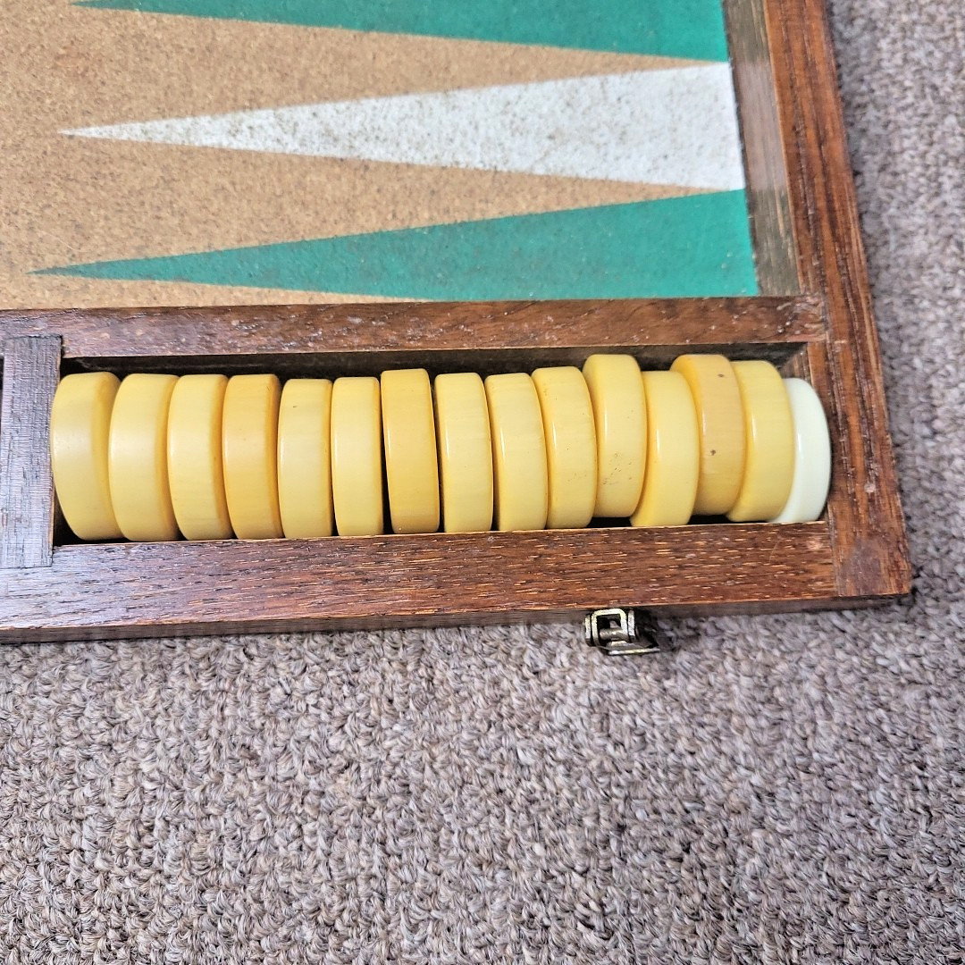 Vintage Backgammon Set-cork Board Green/white Points Marbled Chips Wood Case.