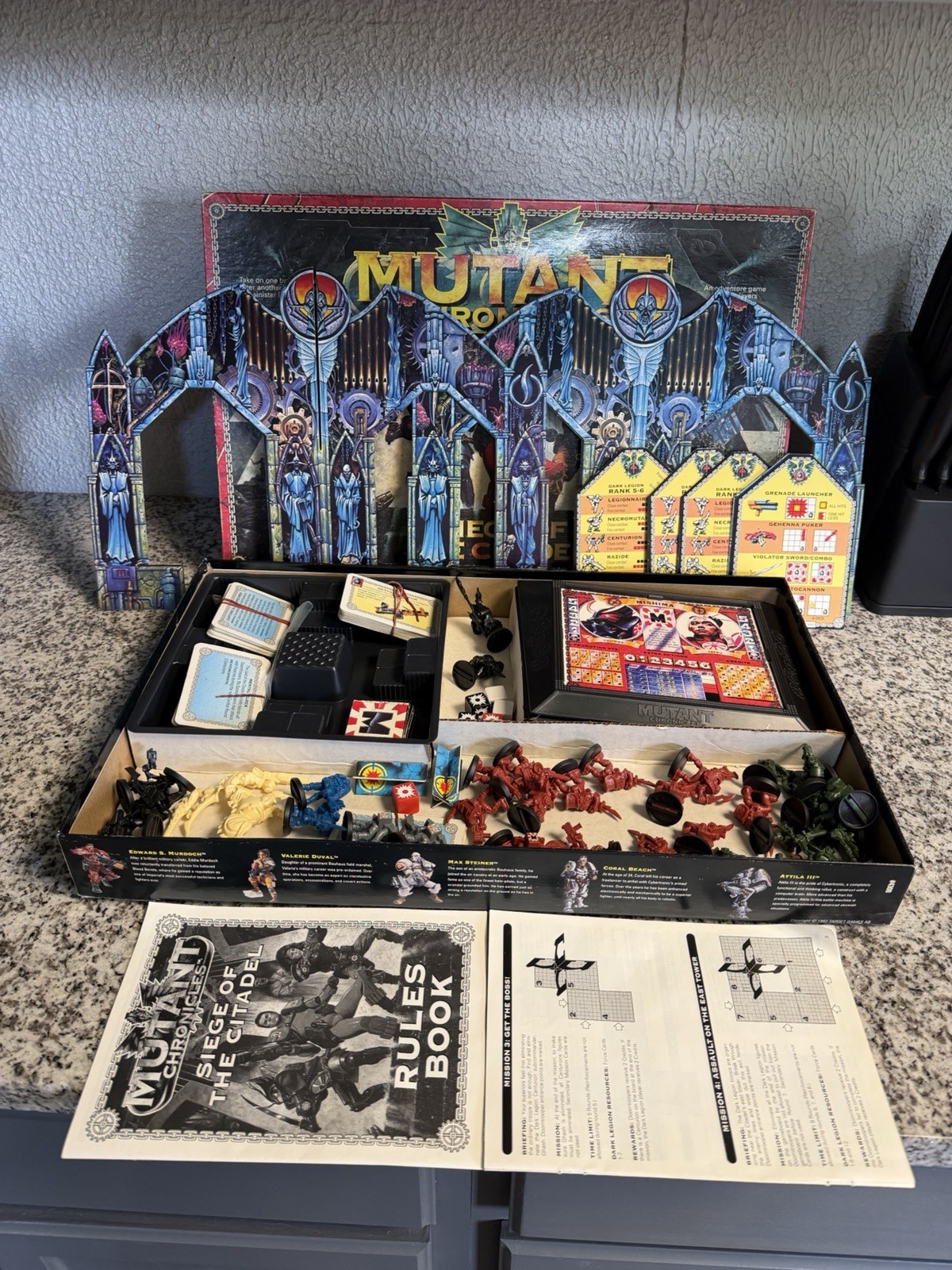 COMPLETE Mutant Chronicles Siege Of The Citadel 1993 Board Game OOP Pressman