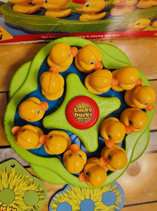 1999 Milton Bradley Lucky Ducks Game – Complete – Vintage Moving Family Board